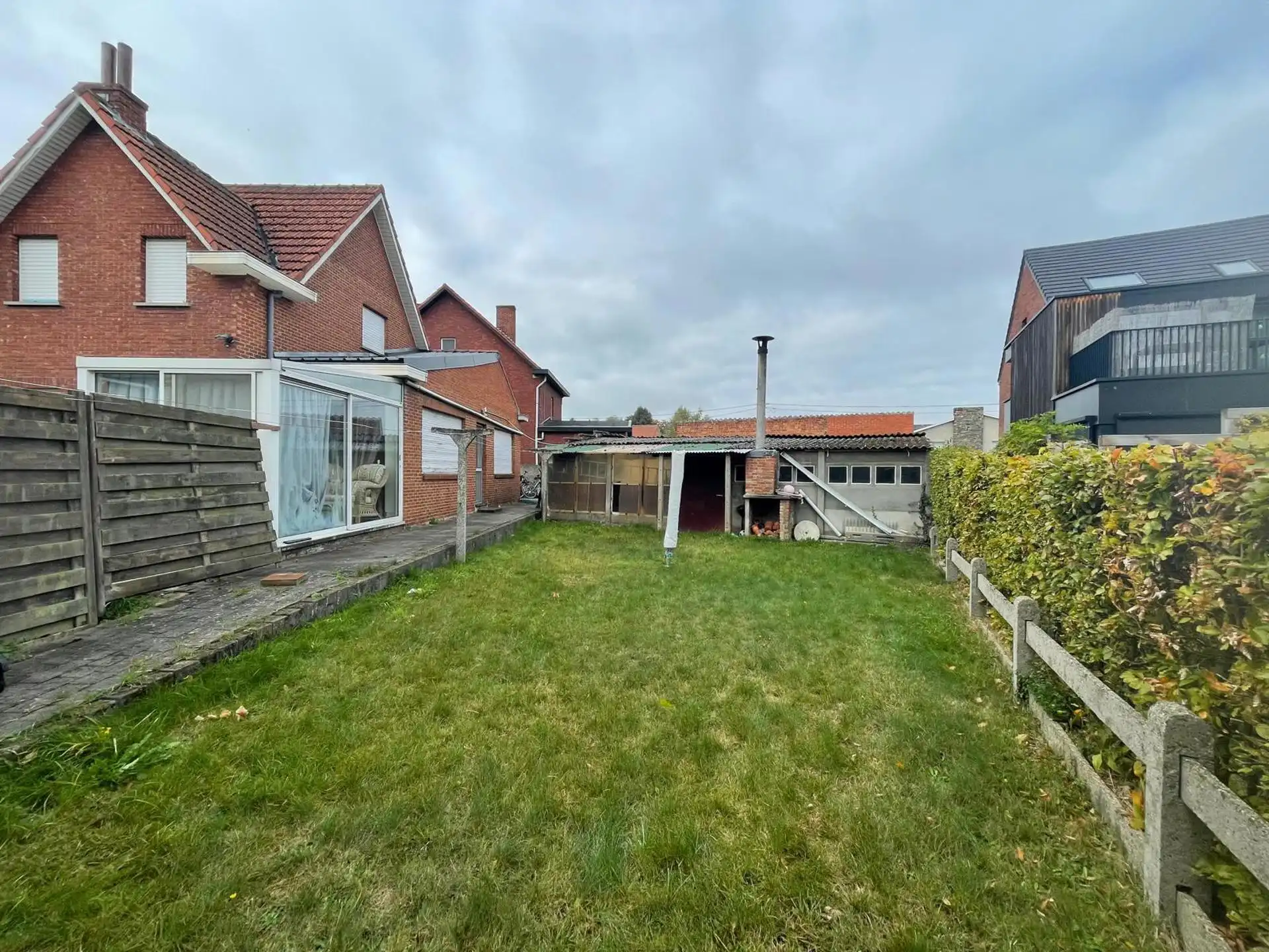 Te renoveren woning met 3 slaapkamers foto 16