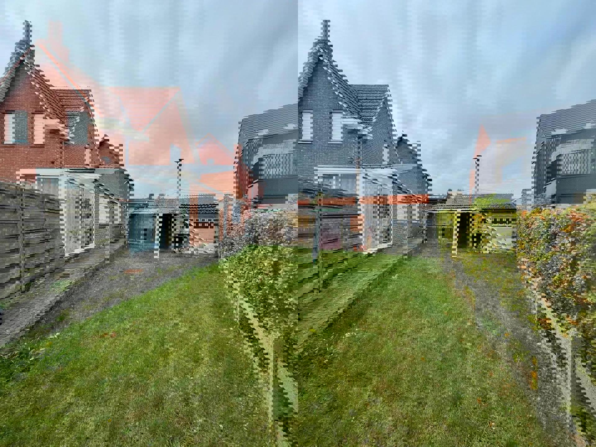 Te renoveren woning met 3 slaapkamers foto 16