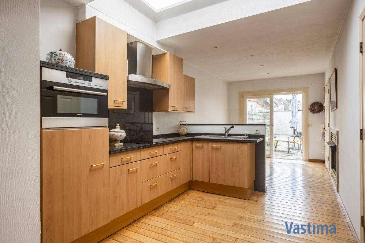 Gezellige rijwoning met 2 slaapkamers nabij OLV-ziekenhuis foto 8