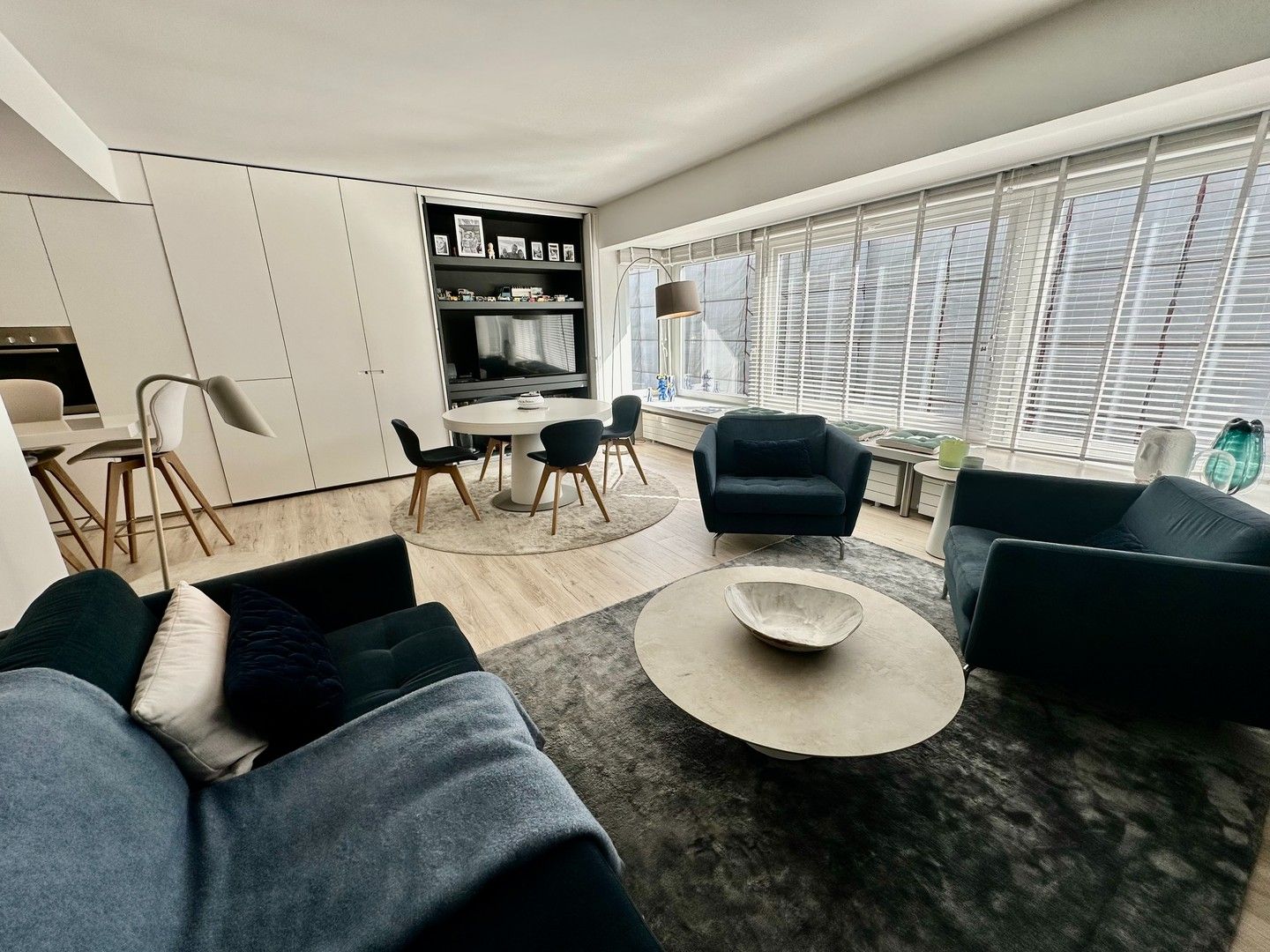 Instapklaar appartement met zijdelings zeezicht gelegen vlakbij de zee. foto 5
