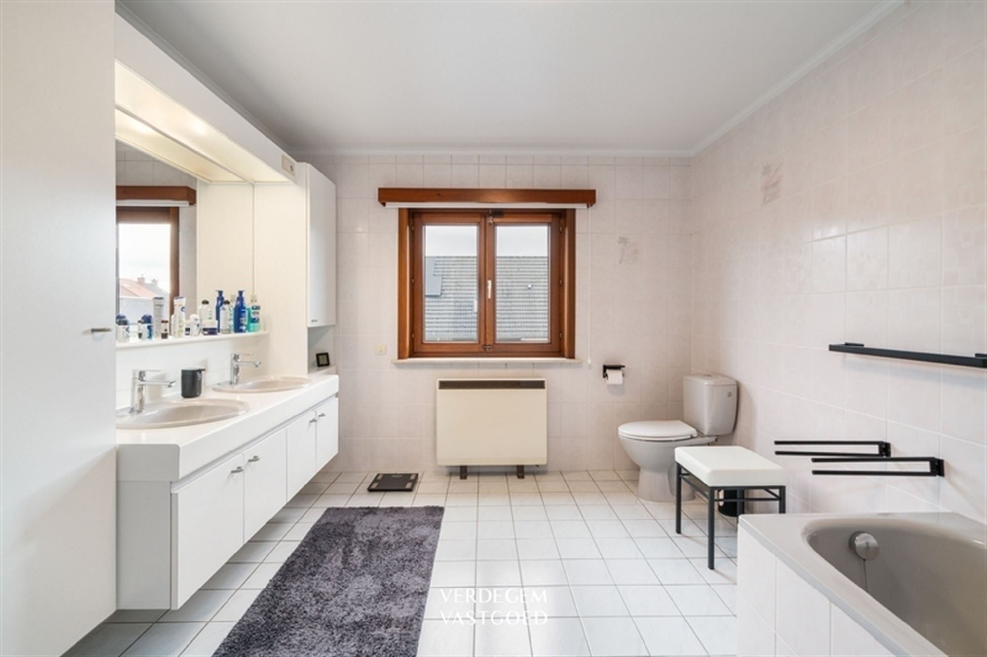 Instapklare gezinswoning met 3+1 slaapkamers op toplocatie in Mariakerke foto 10