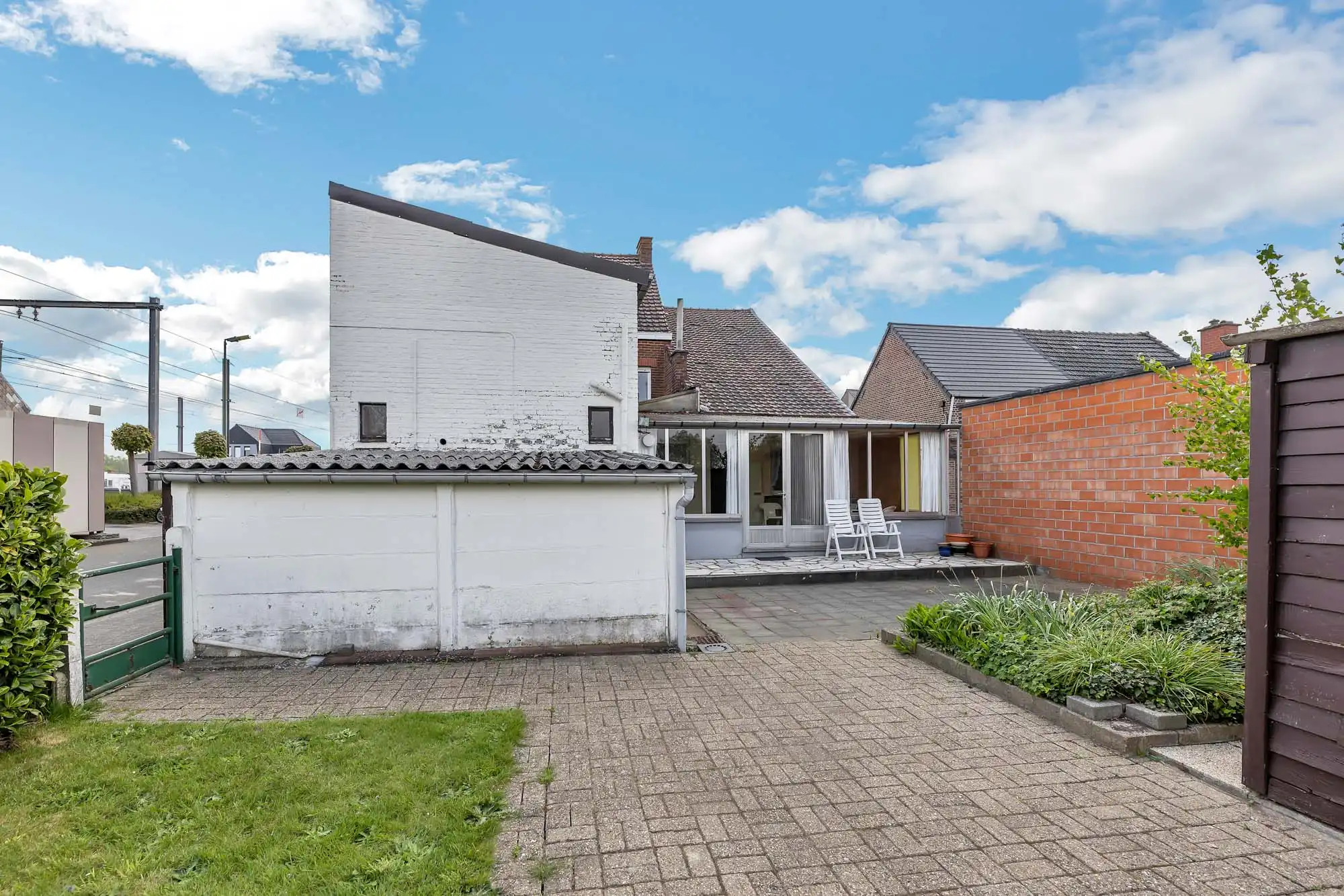 Handelspand met woonst te koop centraal te Galmaarden foto 5