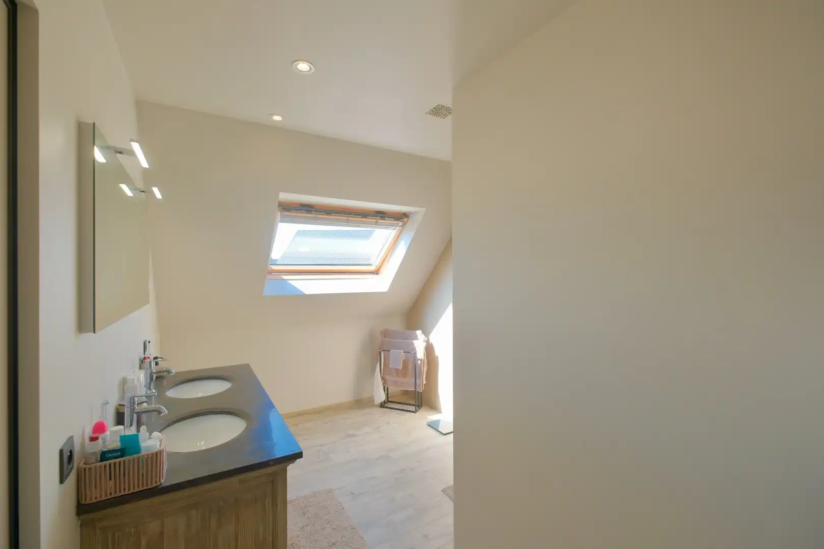 Lichtervelde - Prachtige recente woning met 3 slpks, garage en tuin foto 13