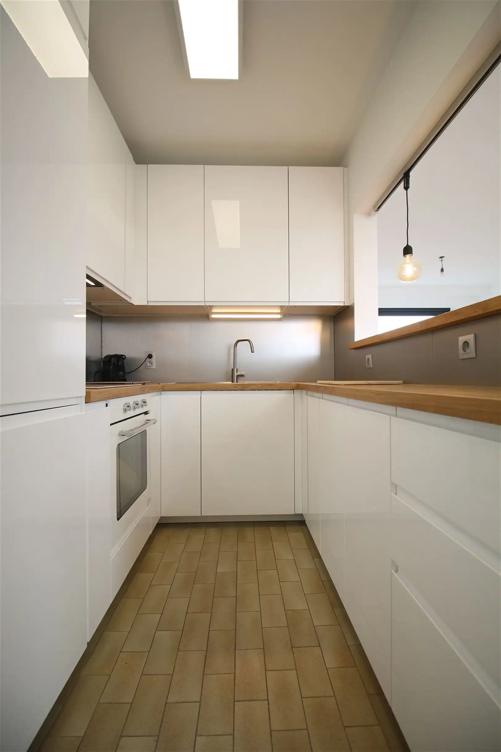 Gerenoveerd 1 SLK dakappartement met groot zuid terras en P  foto 2