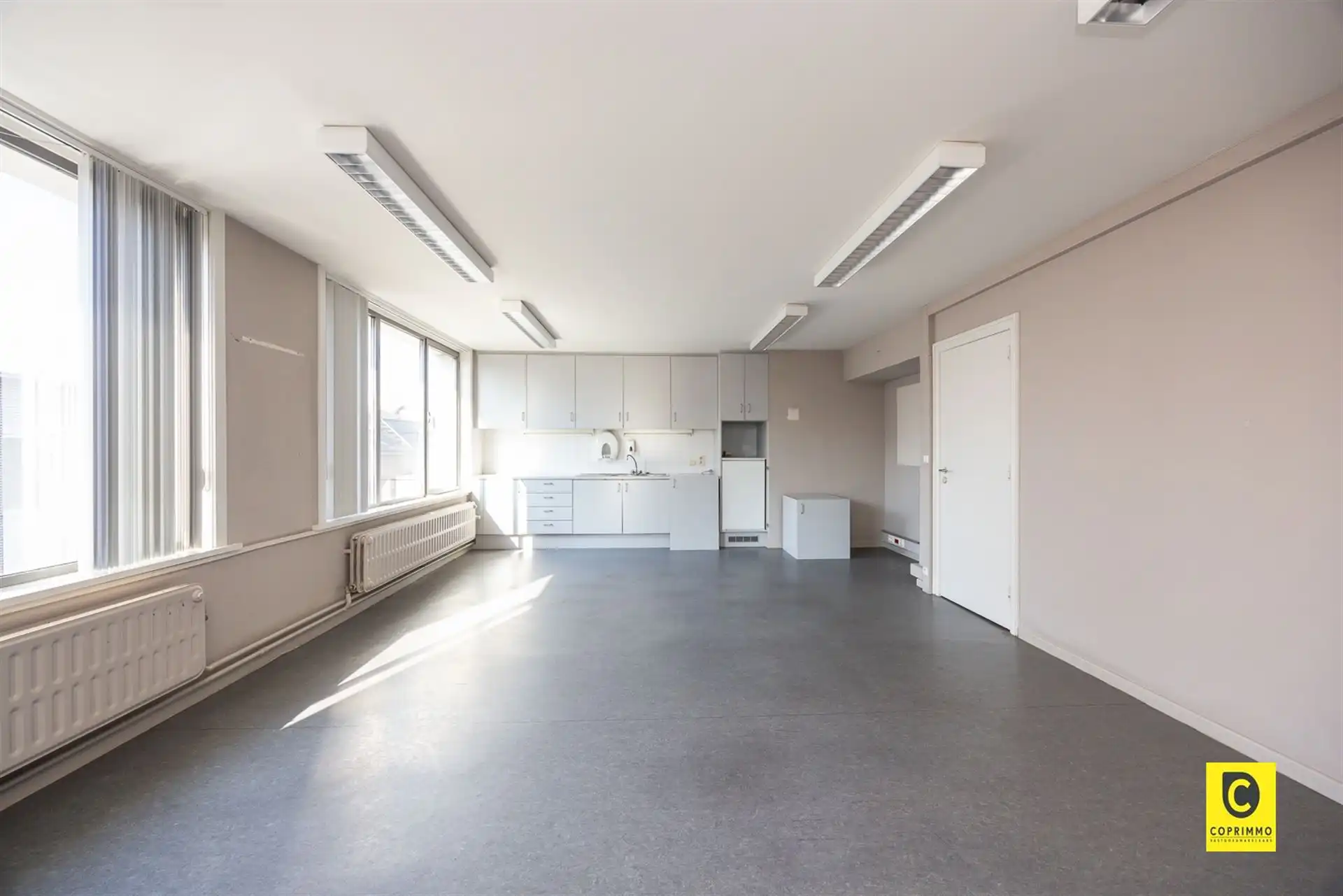 Handelspand in centrum van Niel  foto 16