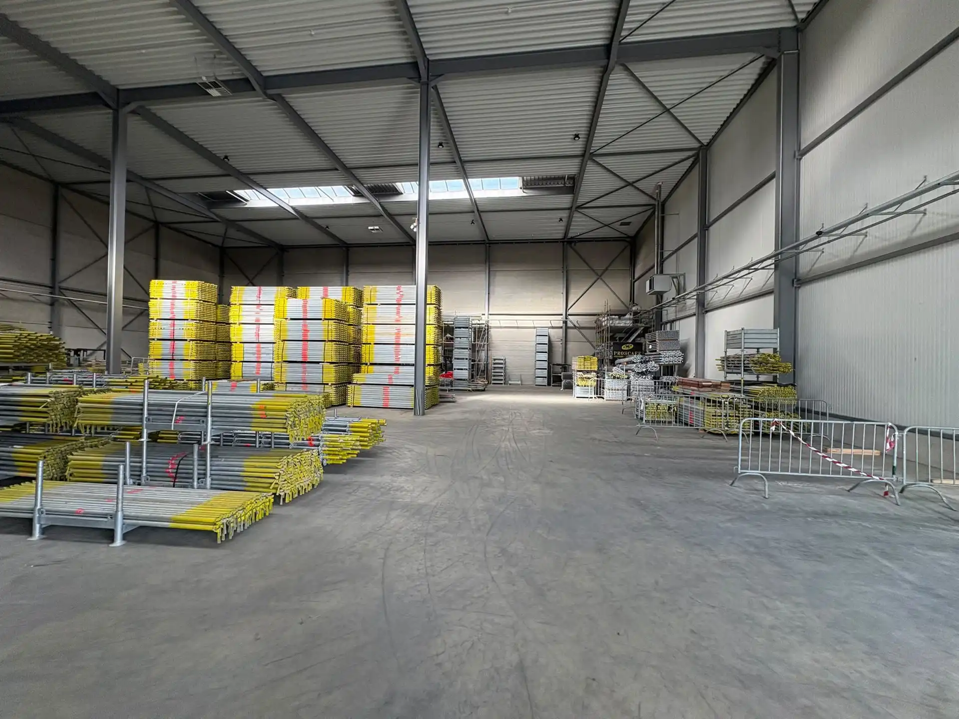 Magazijn van ca. 1.330 m² met laadkade in Evergem foto 5