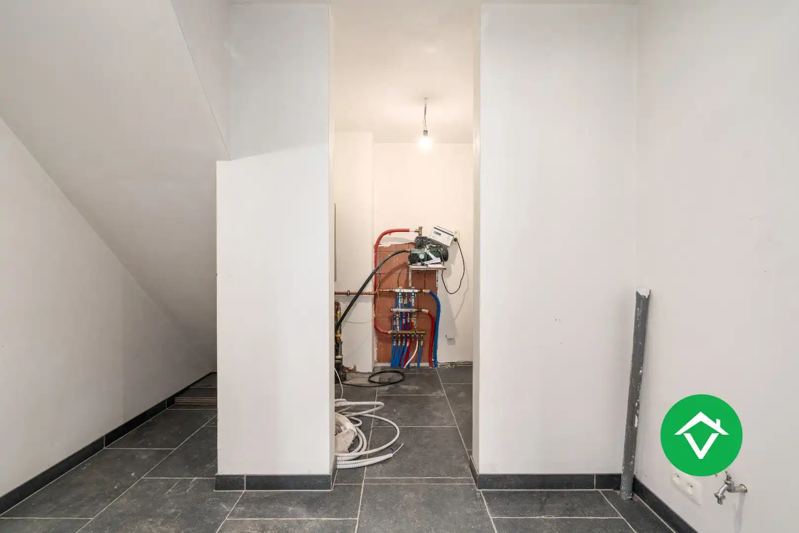 Nieuwbouwwoning met drie slaapkamers te koop in Kortemark foto 10