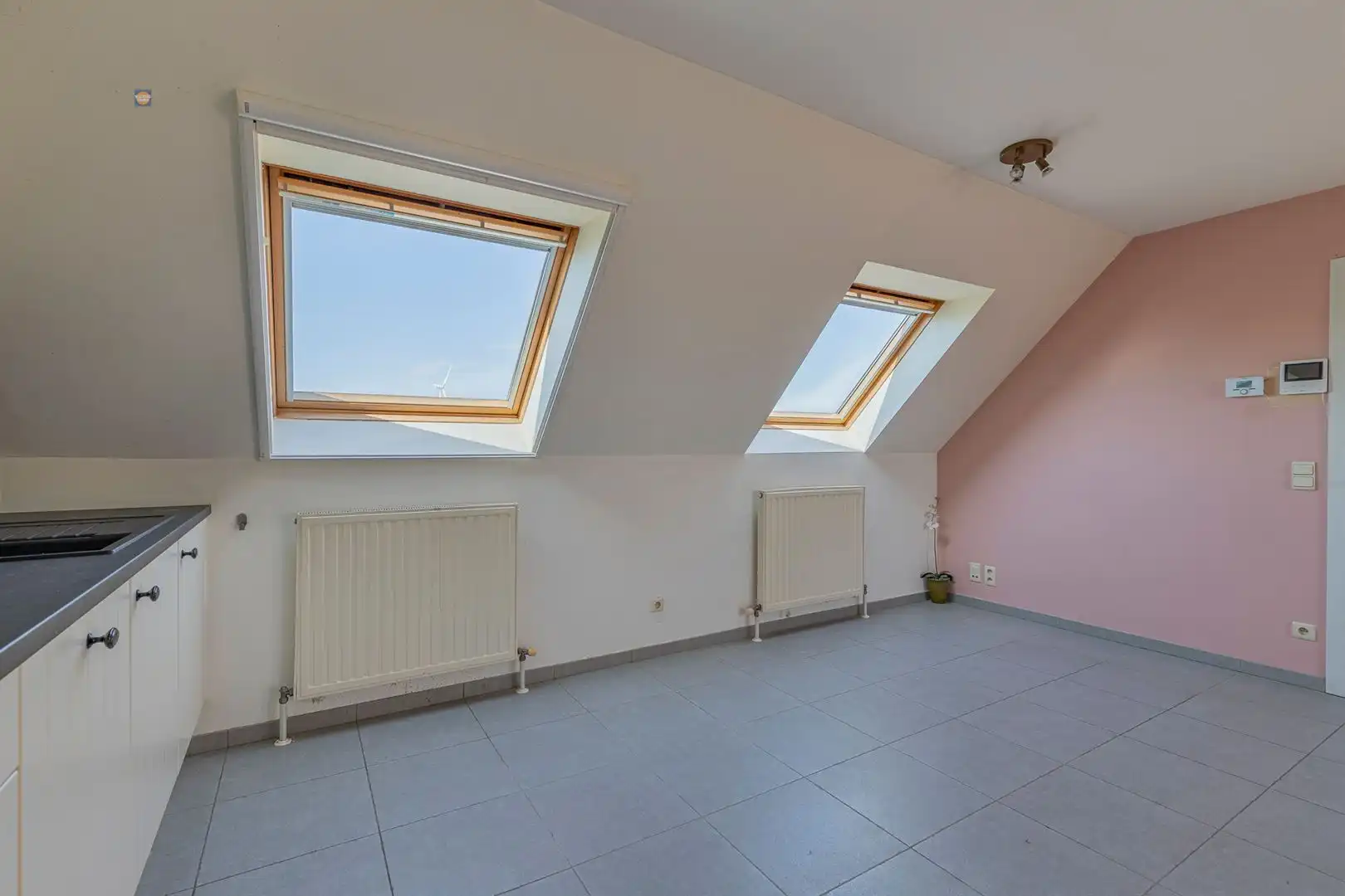 Instapklaar 1-slaapkamerappartement op toplocatie nabij station Willebroek foto 3