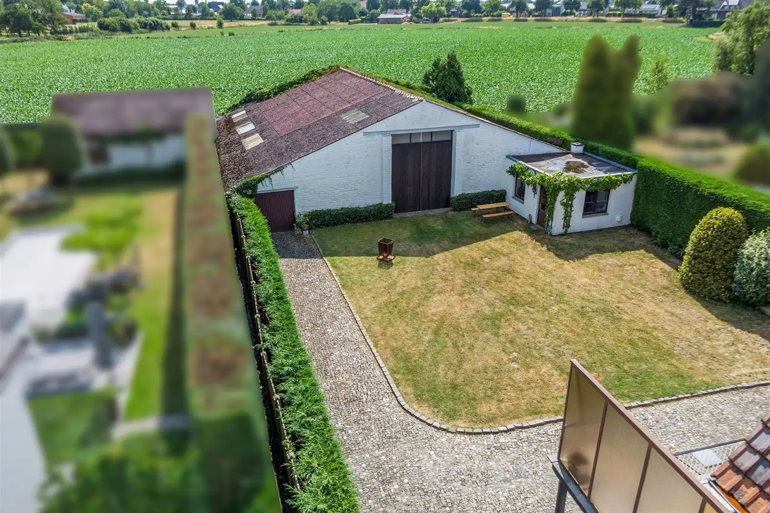 Uniek perceel van 11a42ca met woning en achterliggende loods op toplocatie in Aldeneik – Maaseik.  foto 3