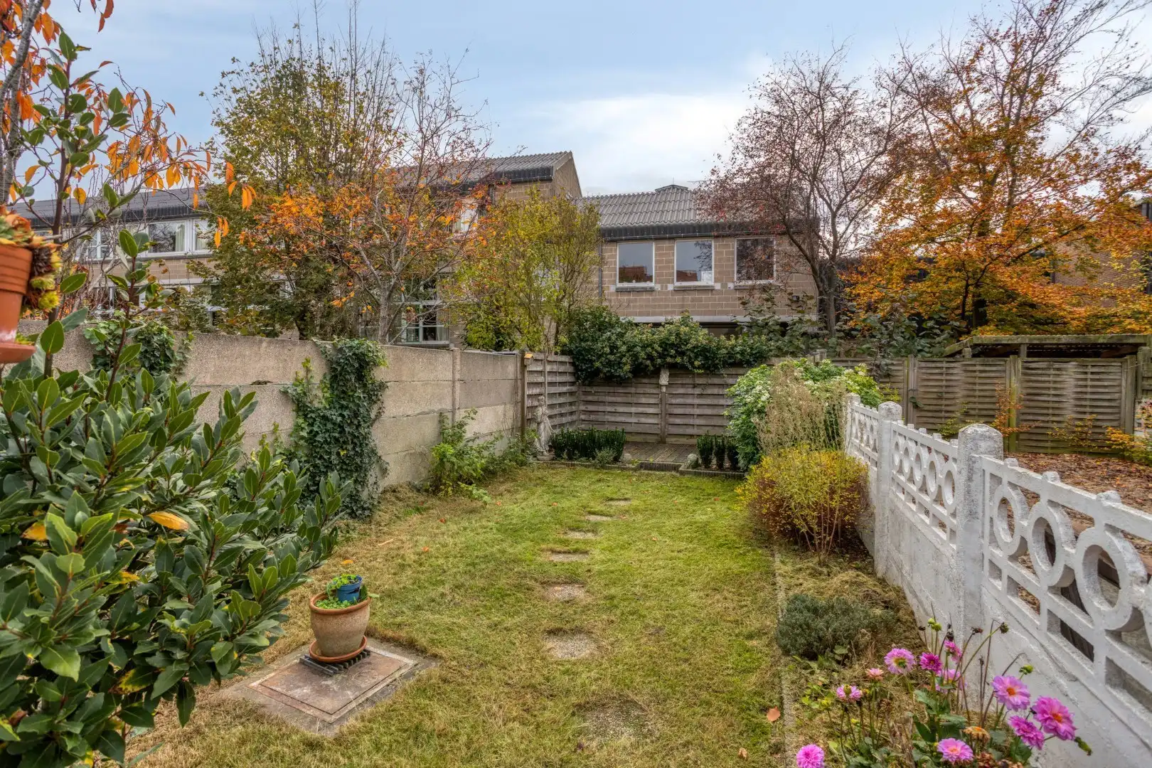 Centrumwoning met mini-atelier, 4 slks en zuid-gerichte tuin. foto 5