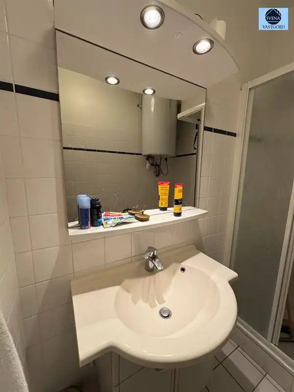 GOED GELEGEN STUDIO IN NABIJHEID VAN OPENBAAR VERVOER foto 4