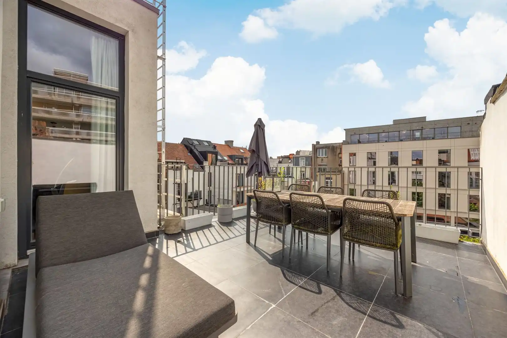 Appartement met 2 slaapkamers en gigantisch Zuid-gericht terras foto 9