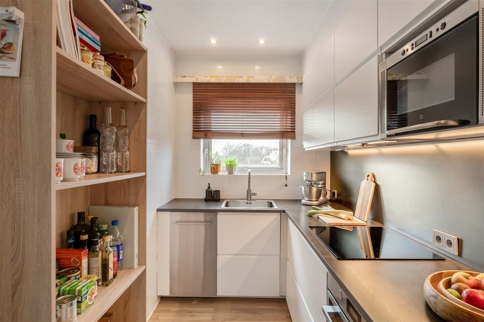 Aangenaam appartement met garage foto 8