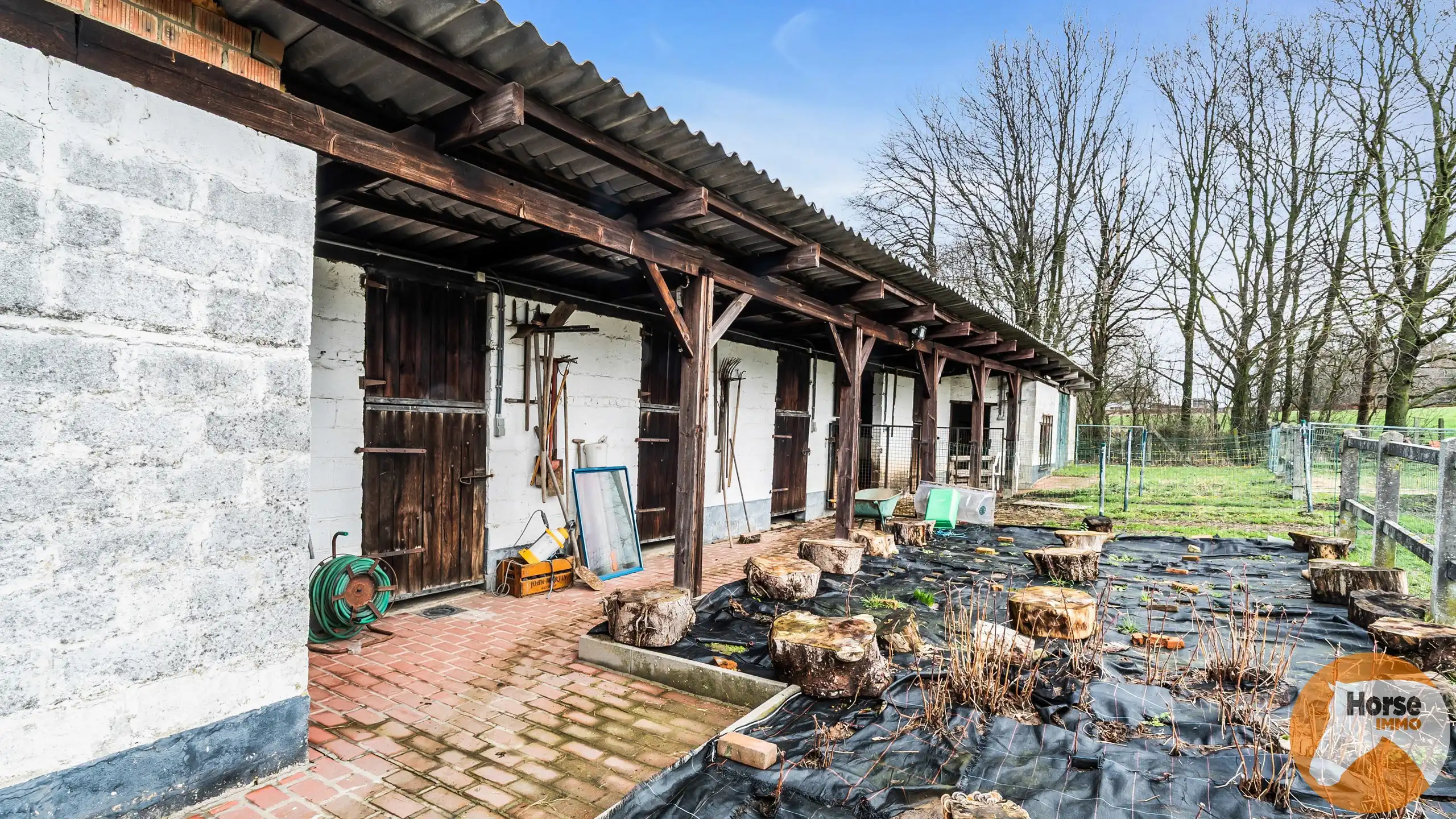 ROOSDAAL - Centraal gelegen woning met prachtig uitzicht foto 25