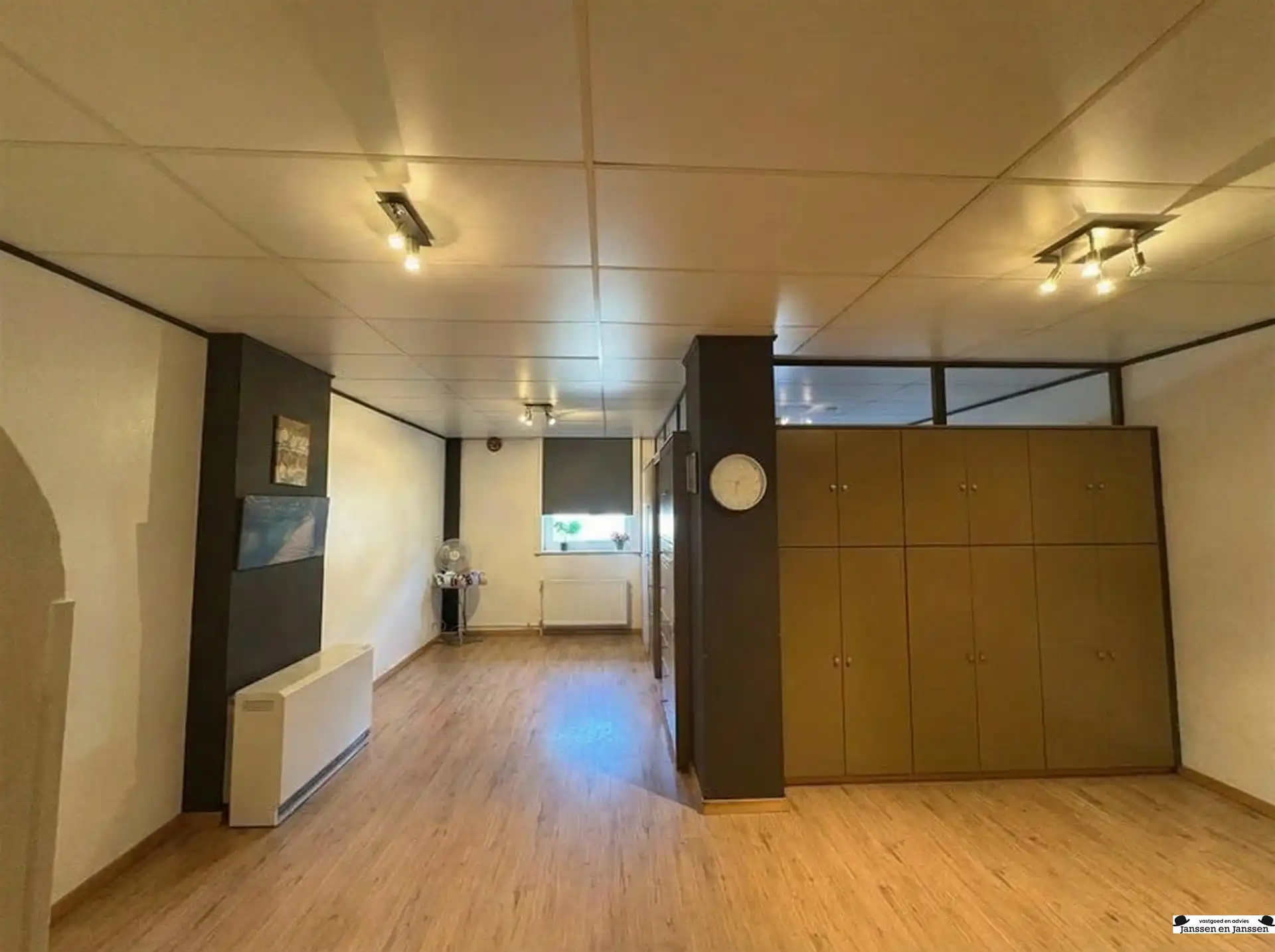 Appartement met 1 slaapkamer en terras te Merksem foto 3