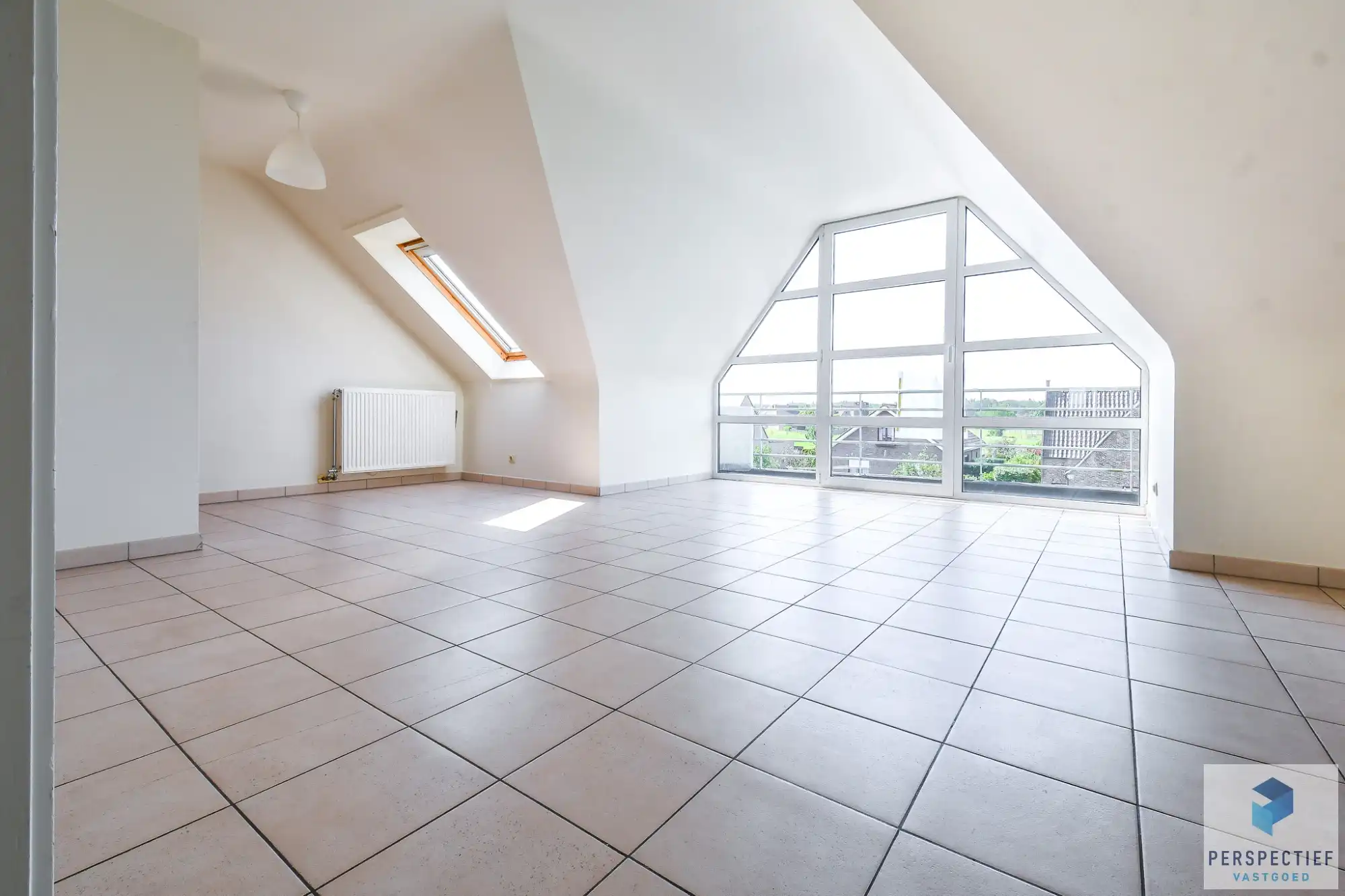Goed gelegen appartement met 2 slpk - 2 terrassen & autostaanplaats foto 5