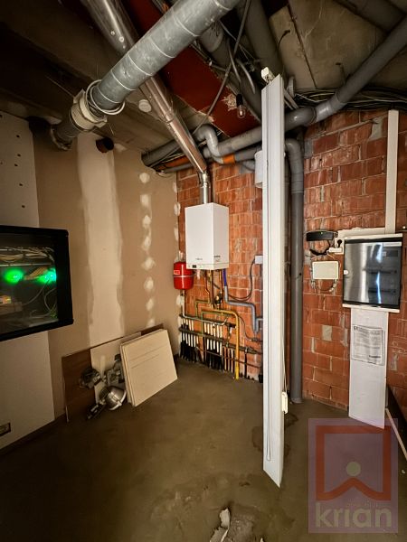 Handelsruimte ±170m²  te huur in centrum Geel! foto 12