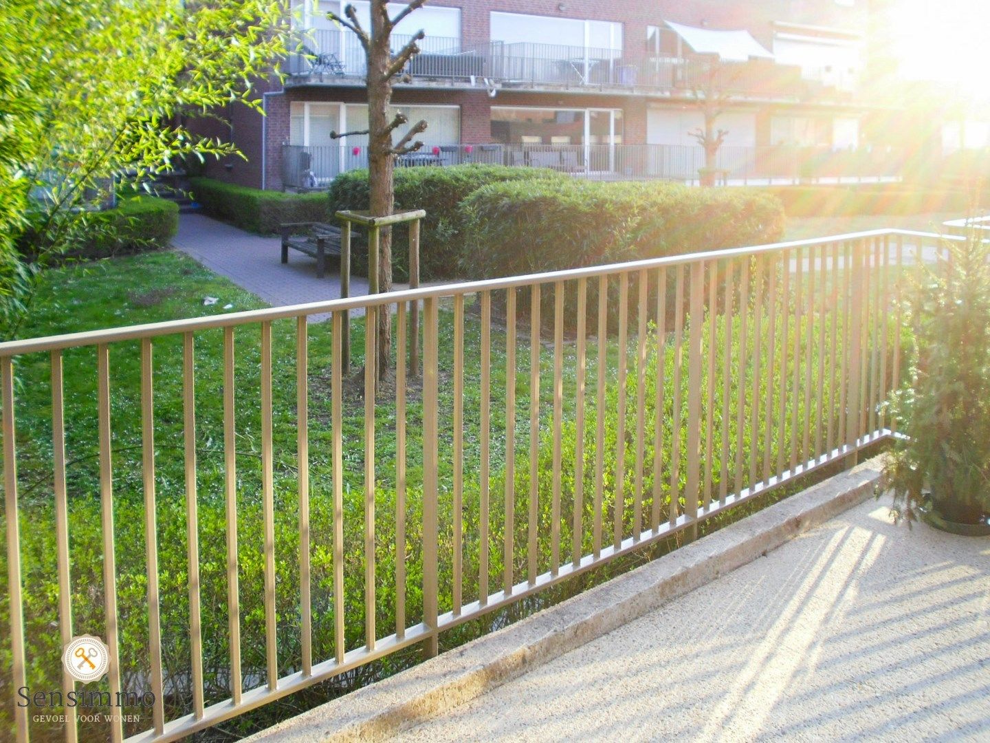 Gelijkvloers éénslaapkamerappartement met terras en parking foto 18