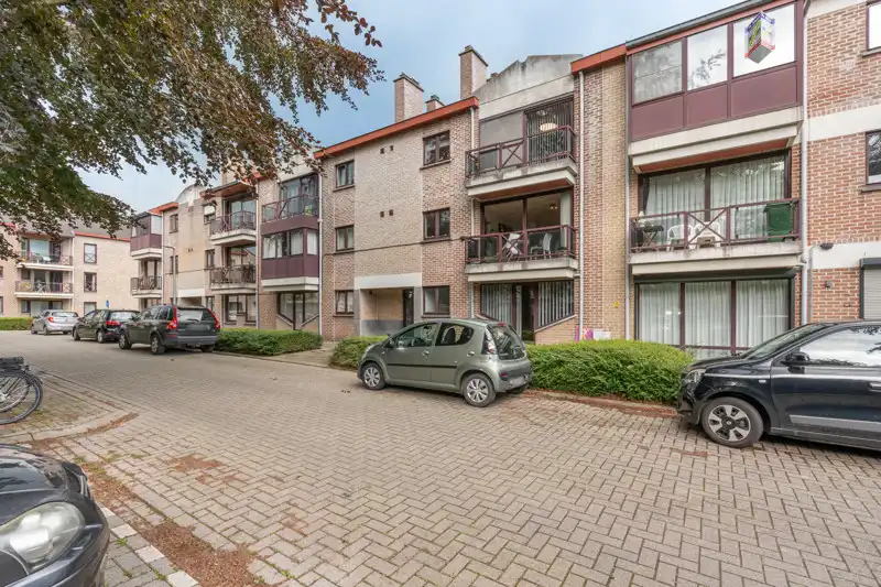 Zeer rustig gelegen gelijkvloers appartement met 3 slaapkamers, tuin en garage foto 21