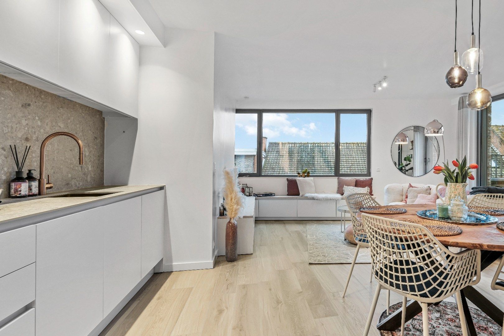 Instapklaar appartement met 2 slaapkamers en staanplaats in Ieper-centrum foto 17