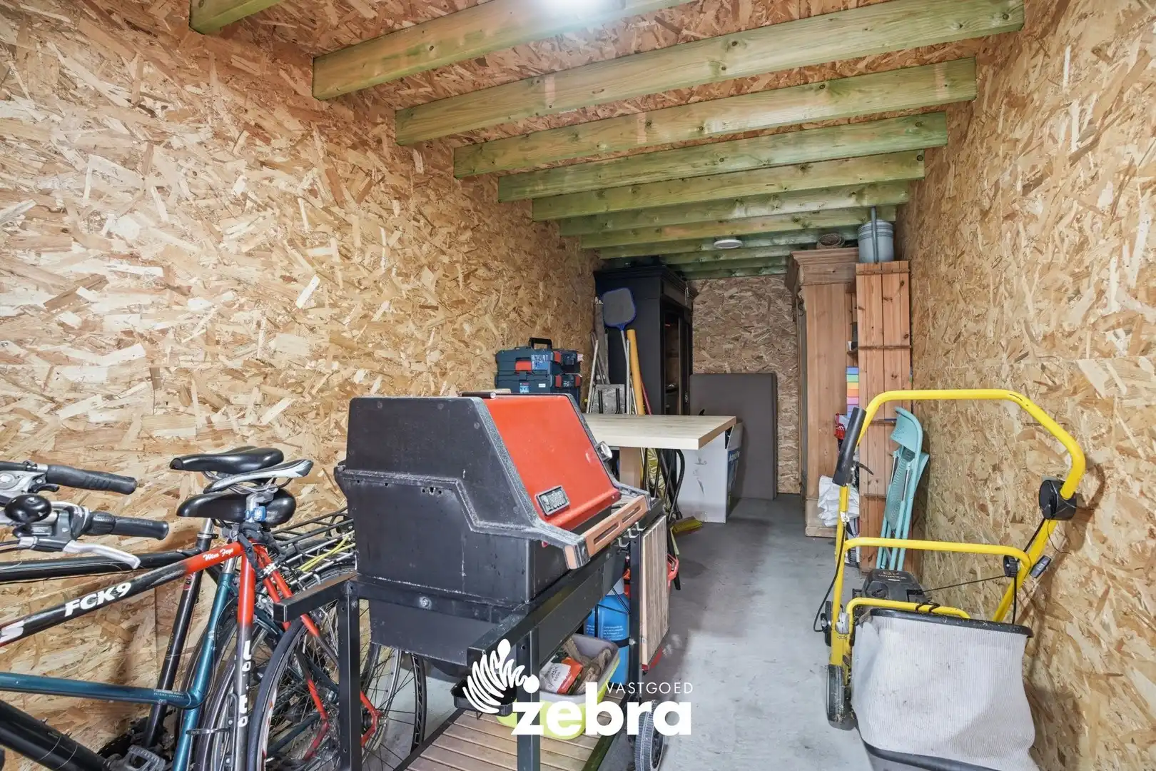 Instapklare, ruime gezinswoning met 4 slaapkamers, tuin en hoogwaardige afwerking in het hart van Alveringem! foto 43