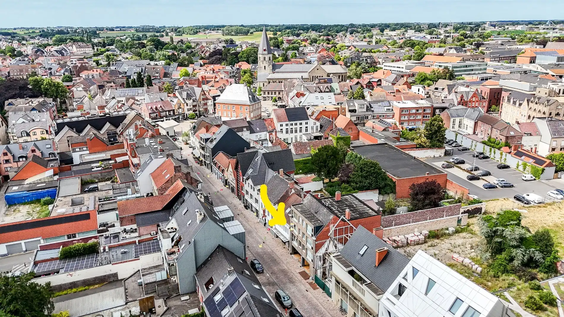 Instapklaar en lichtrijk appartement in centrum Torhout! foto 13