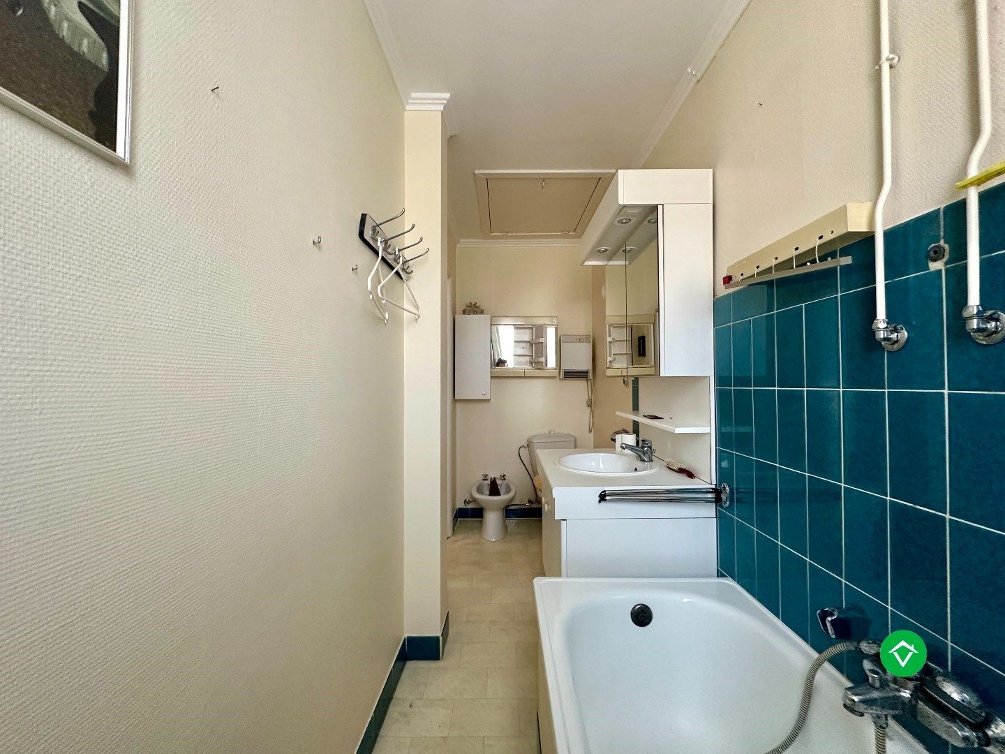 Charmante woning gelegen op een boogscheut van het centrum van Eernegem foto 20