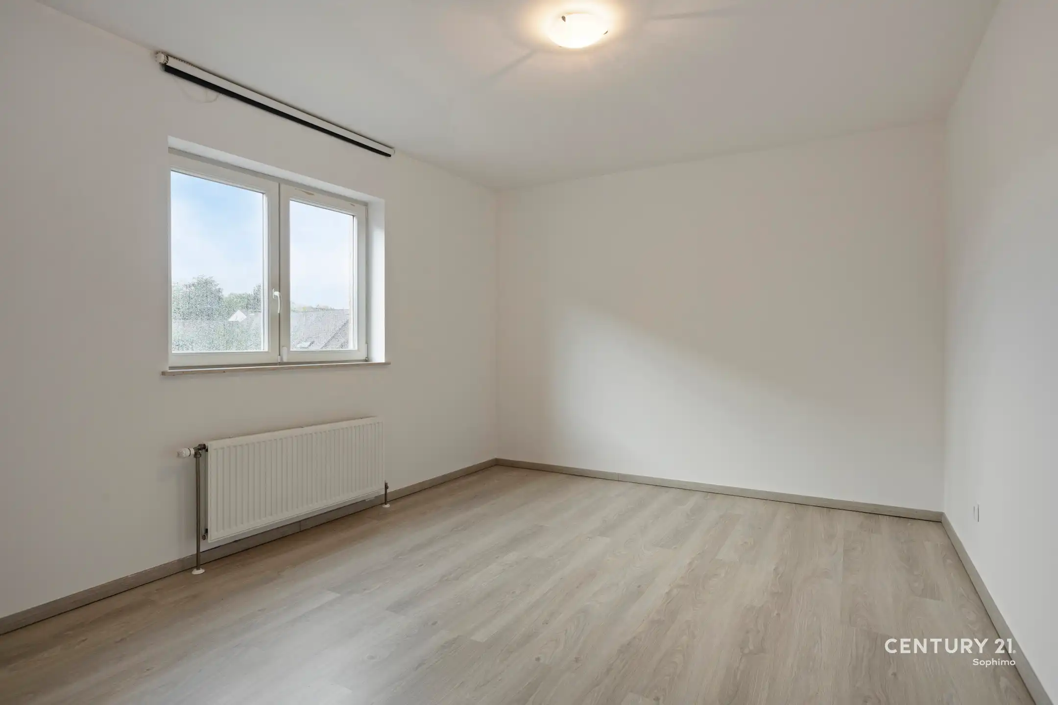 Gunstig gelegen ééngezinswoning met 4 slaapkamers foto 16