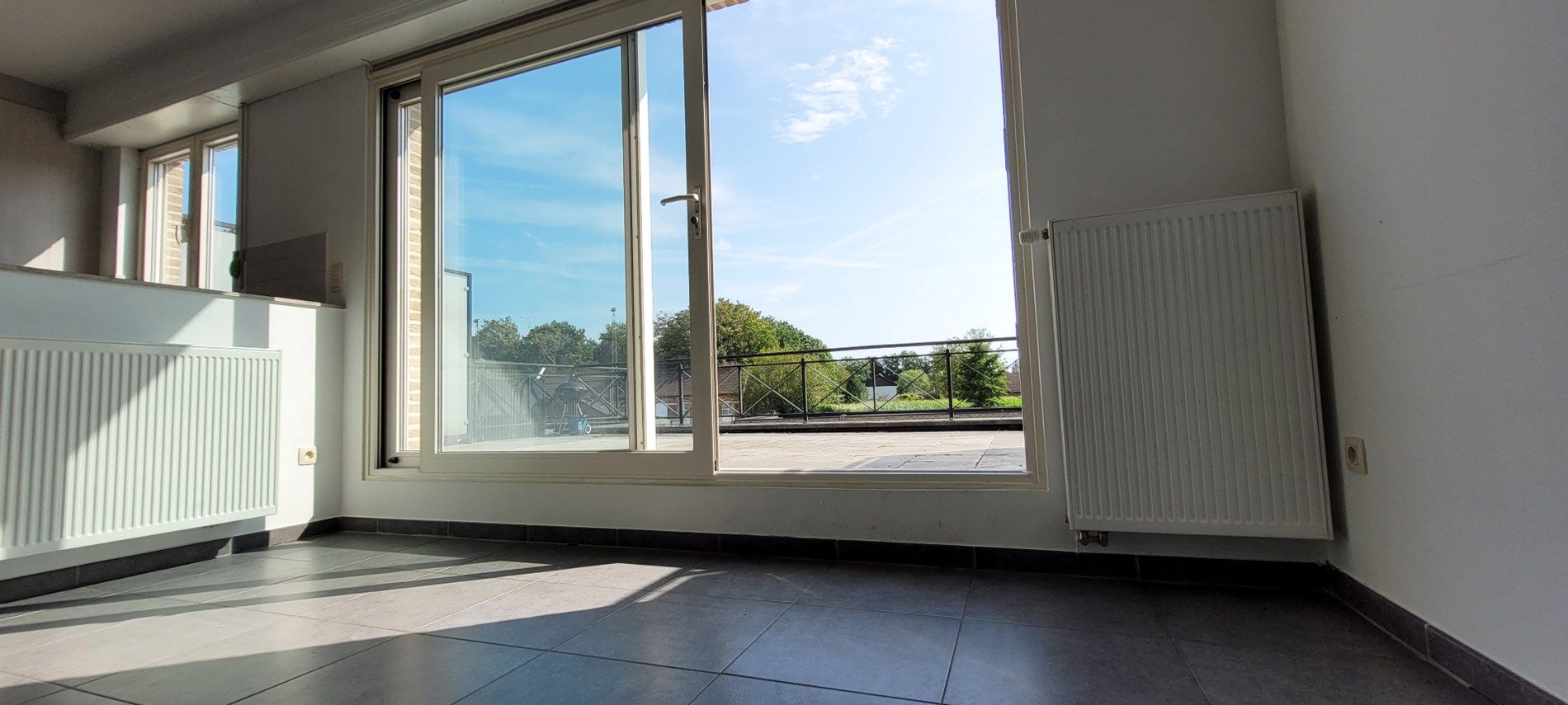 Gezellig Appartement 89m² met Ruim Zonnig Terras in Essen, nabij de Nederlandse grens foto 11