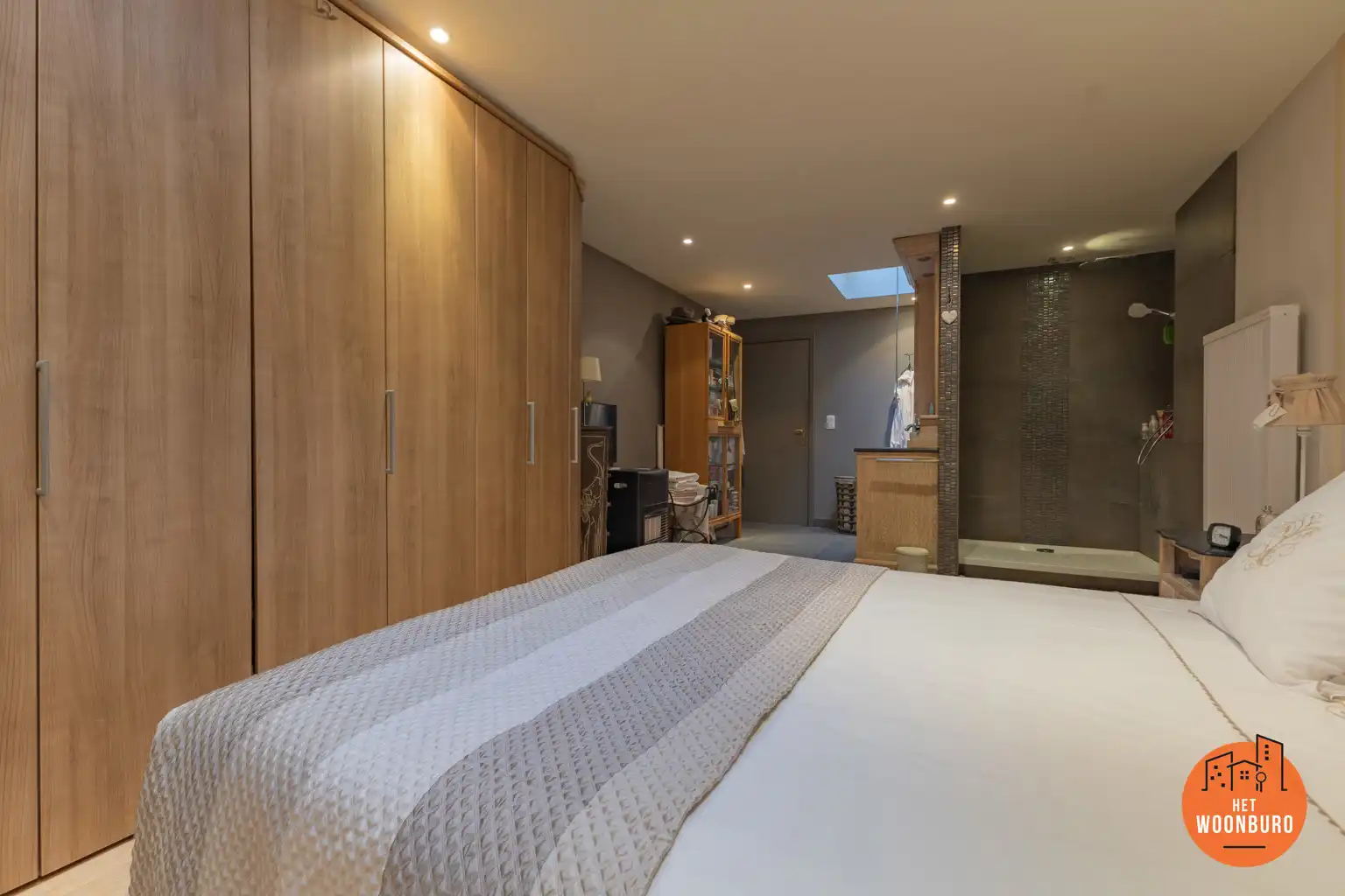 Karaktervolle woning met 4 slpks, garage, bijgebouw en tuin foto 31