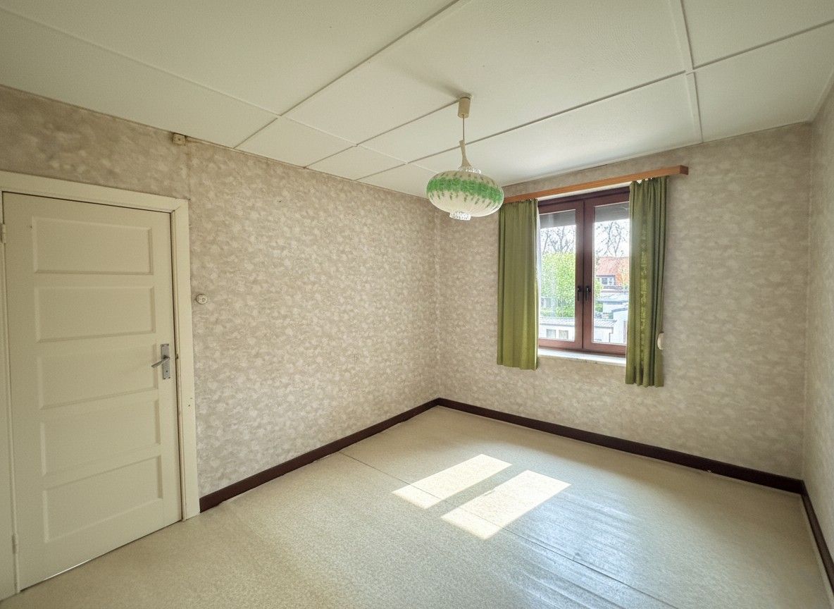 CHARMANTE, TE RENOVEREN WONING (H.O.B.) foto 7