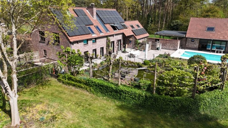 Villa van 270m² met bijgebouw van 100m² op 30 are met openluchtzwembad foto 9