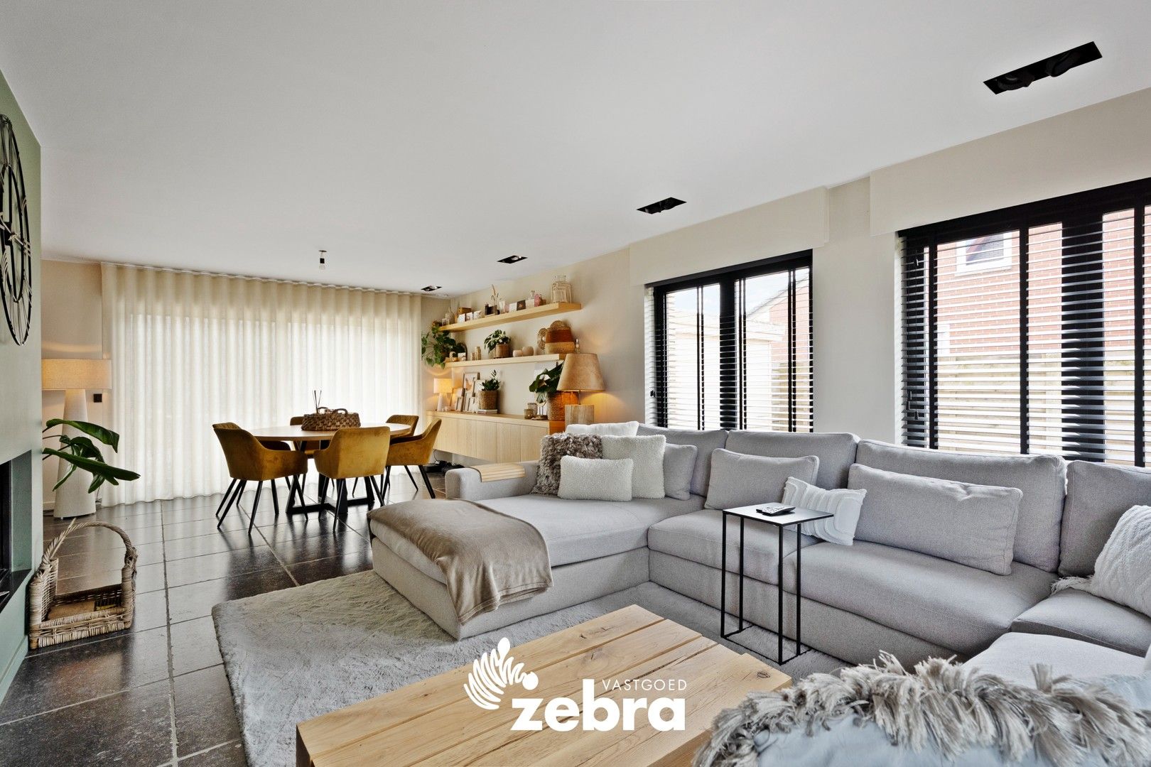 Instapklare woning met ruime loods van ± 600 m² te Oostrozebeke! foto 5