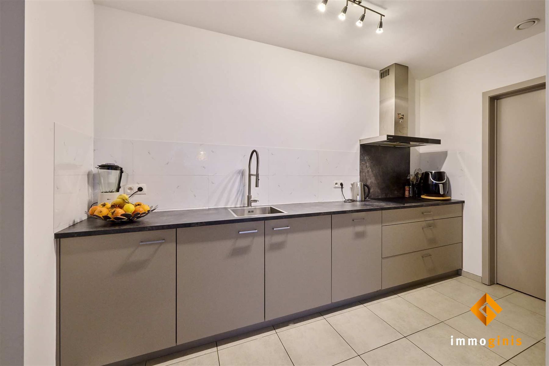 Recent en instapklaar 1-slaapkamerappartement met overdekt terras. foto 6