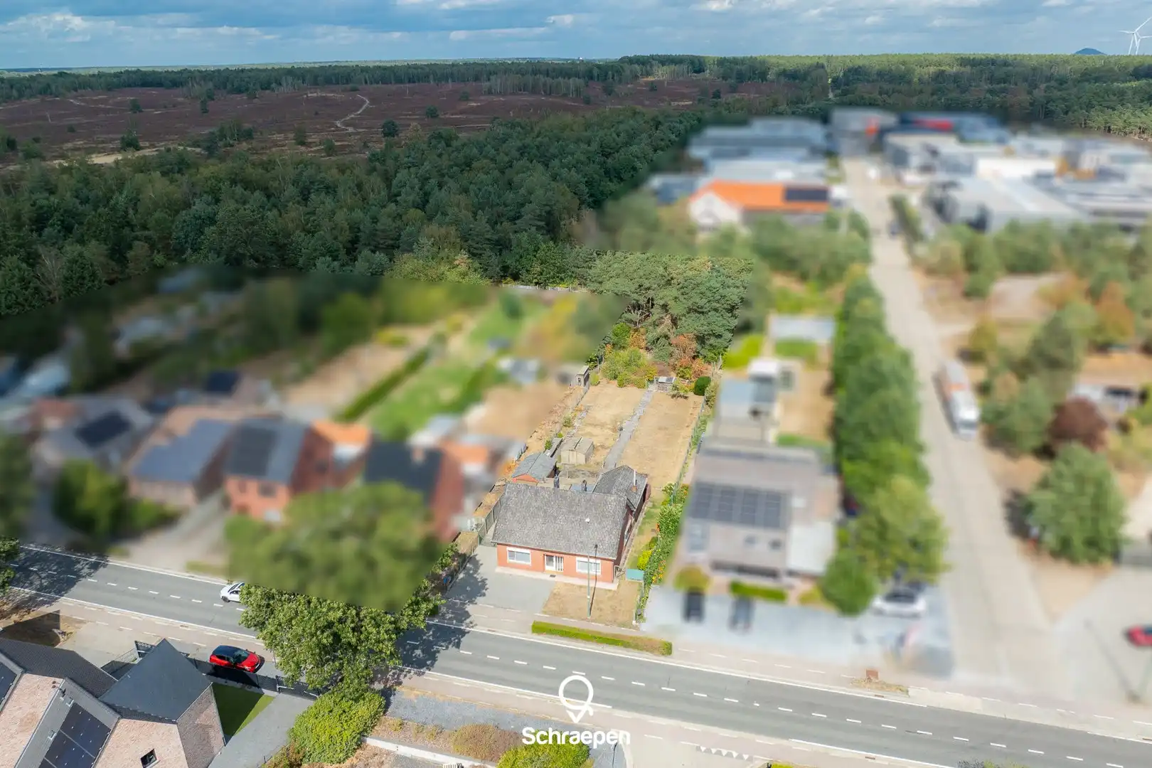 Centraal gelegen gezinswoning met 3 tot 4 slpks op perceel van circa 18 are te Zonhoven! foto 4