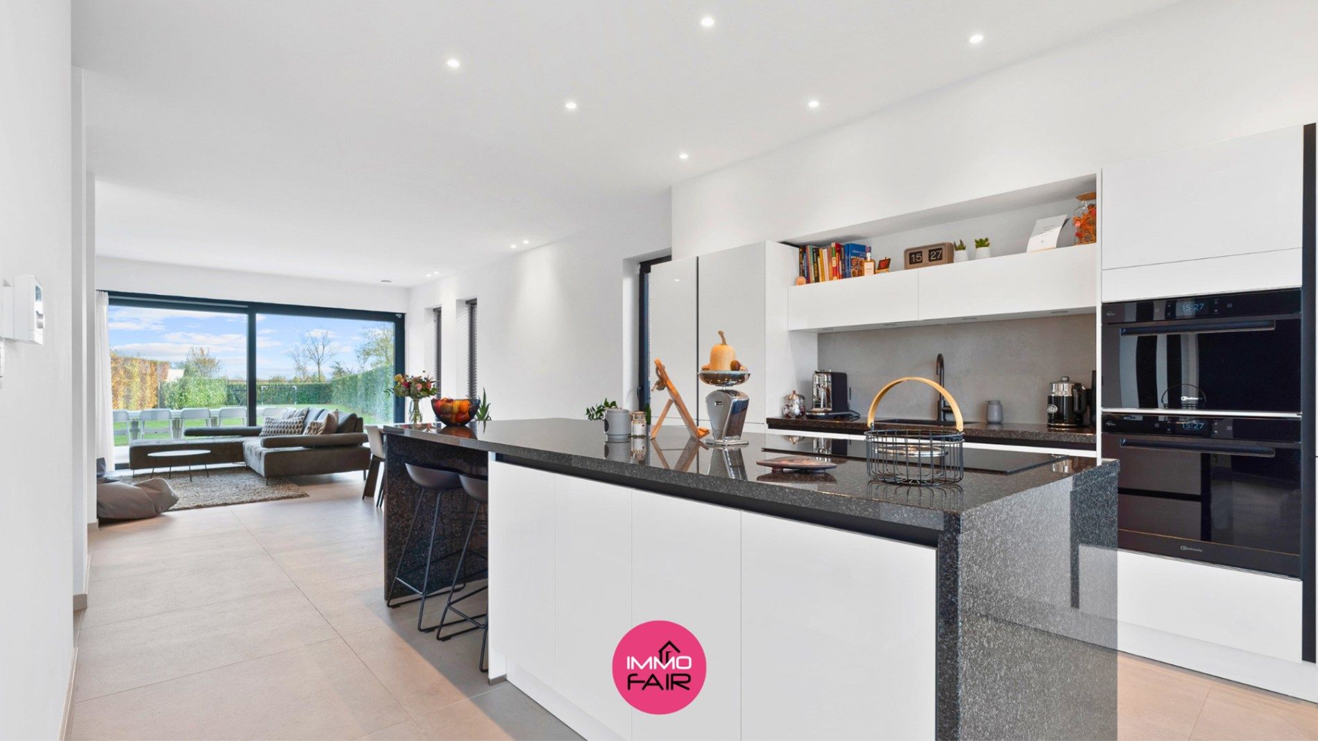 Recente, instapklare gezinswoning in rustige, landelijk omgeving foto 3