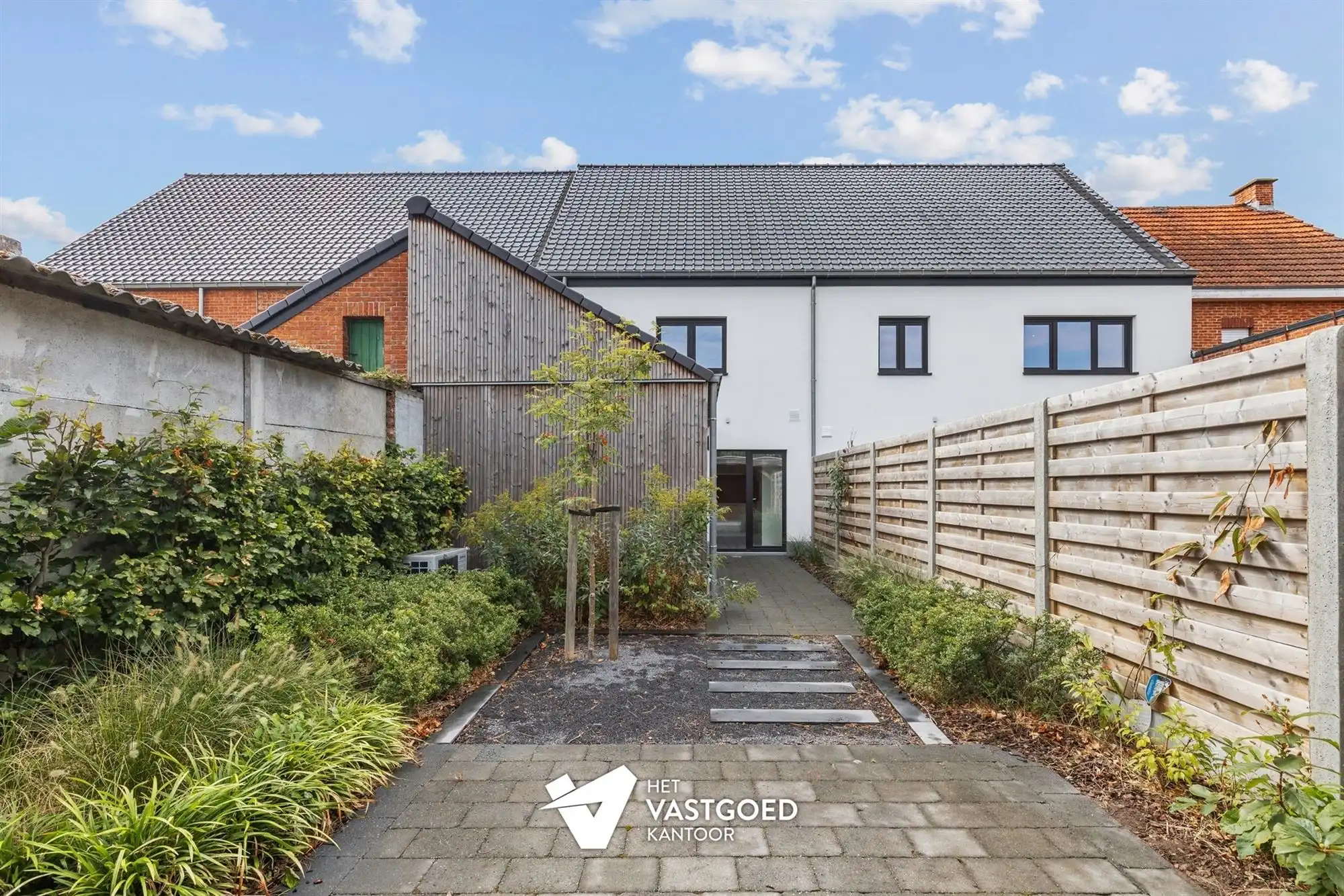 KWALITATIEF GERENOVEERDE WONING VLAKBIJ CENTRUM foto 25