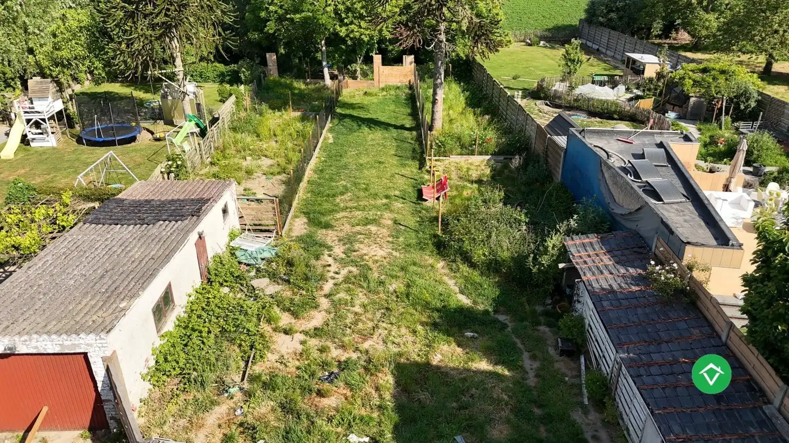 Ruim perceel van 1126 m²  - tal van mogelijkheden! foto 2