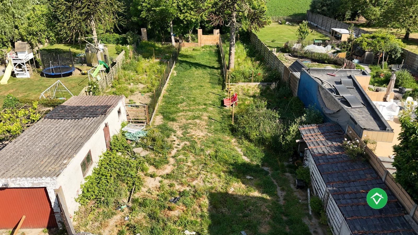 Ruim perceel van 1126 m²  - tal van mogelijkheden! foto 2