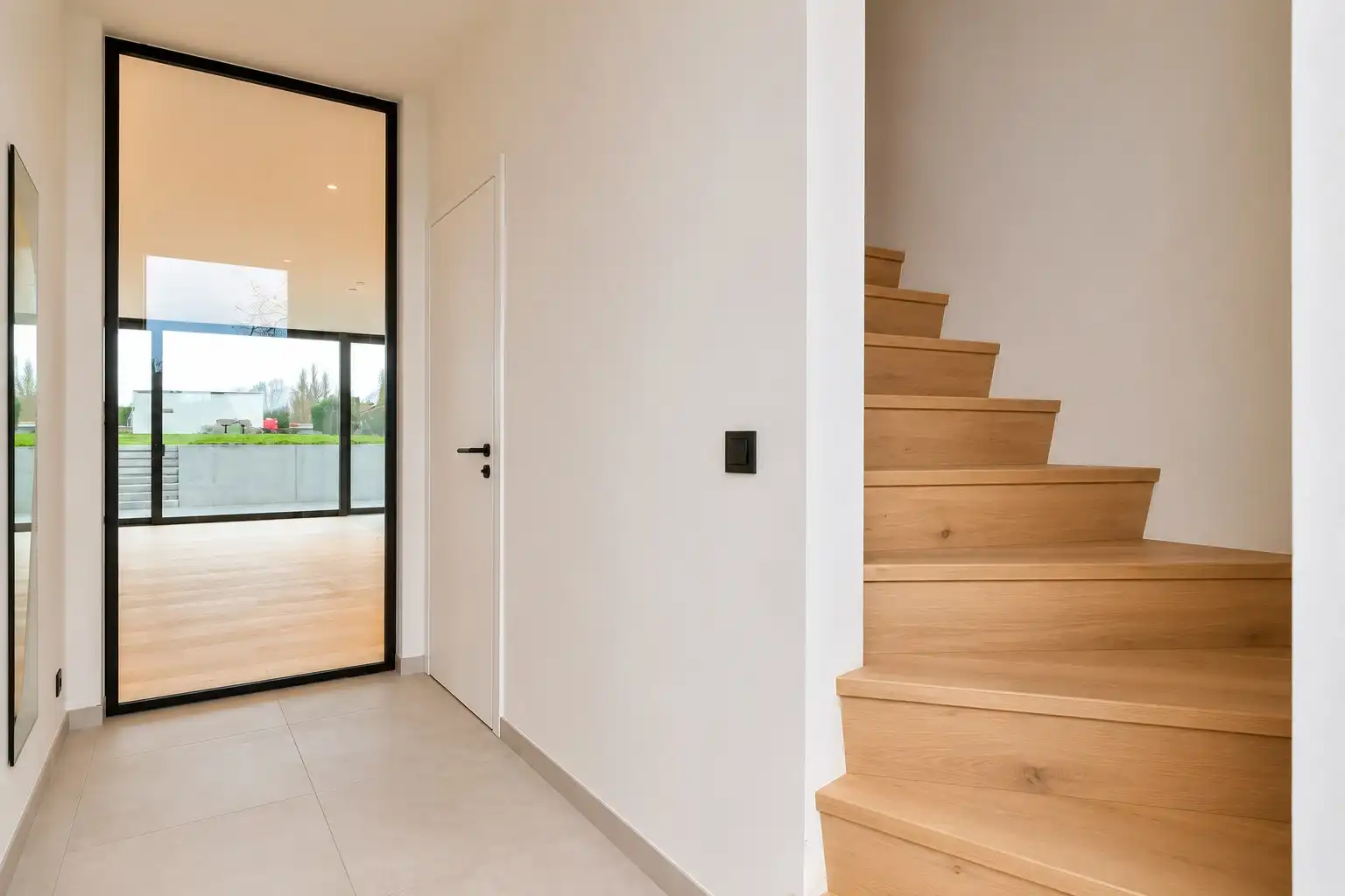 Ruime afgewerkte nieuwbouwwoning met landelijk zicht! foto 4