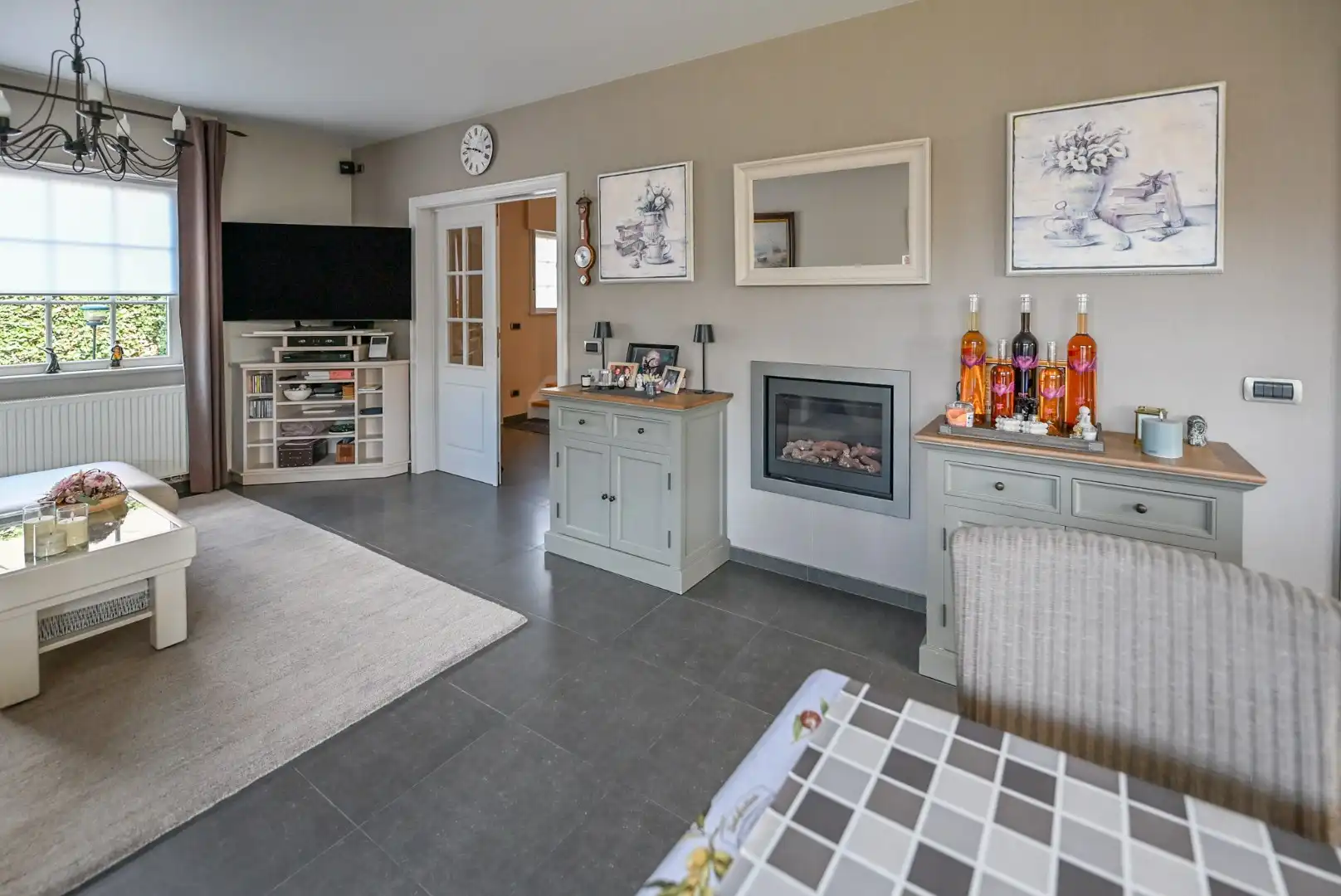 Mooie ruime open bebouwing met 3 slaapkamers en garage  foto 6