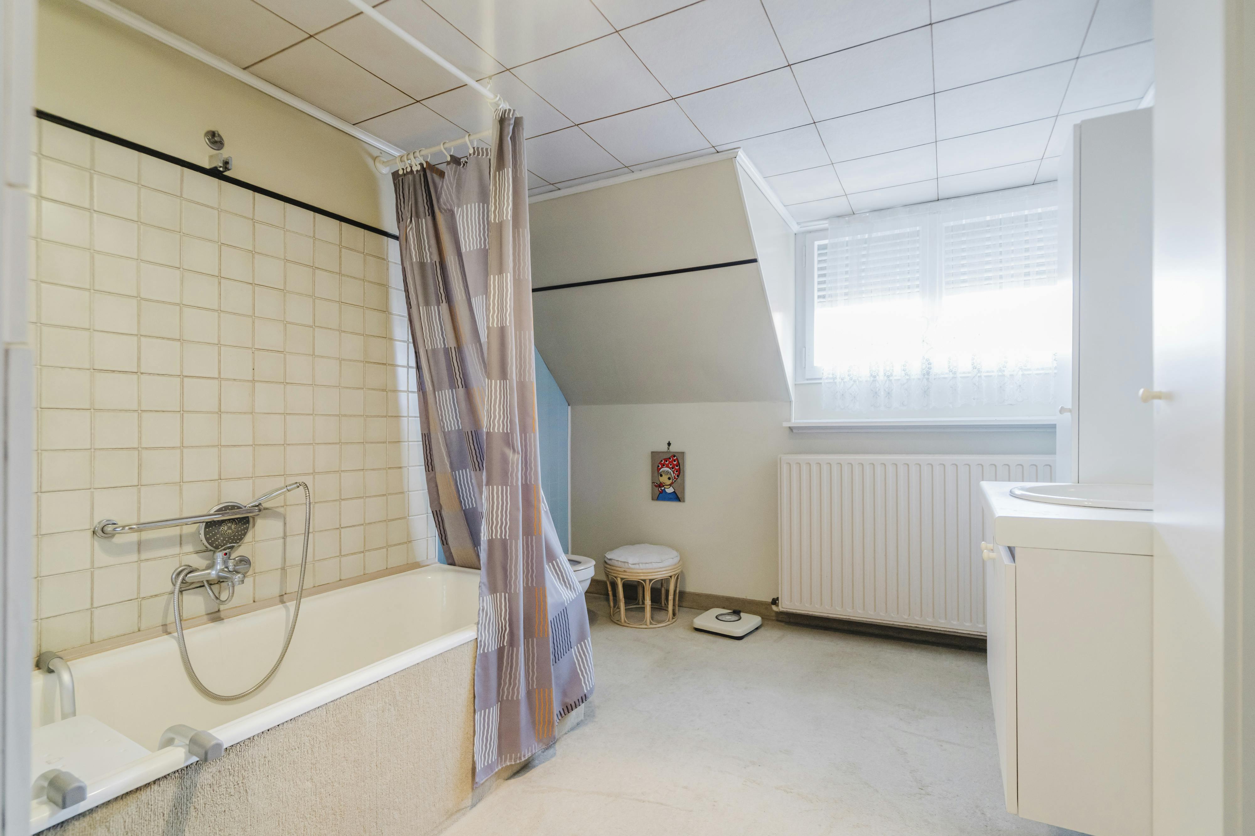 Te renoveren gezinswoning te koop Aalbeke/Kortrijk foto 18