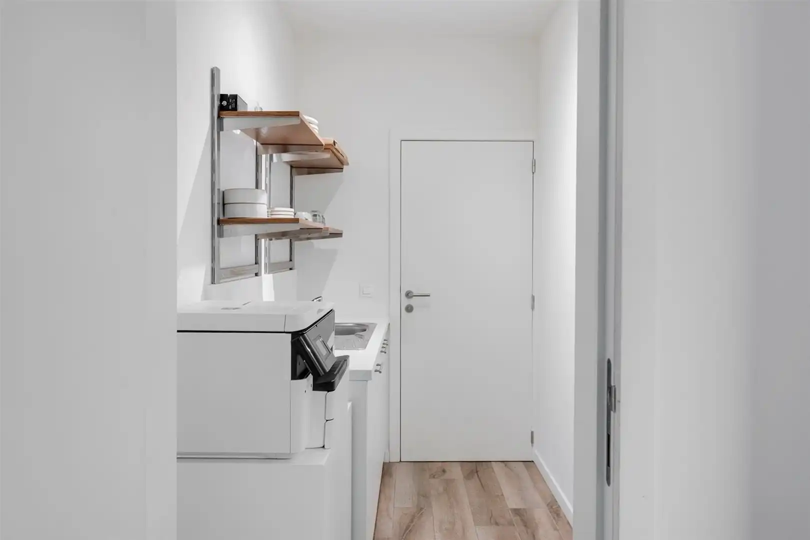 Ruimte voor kantoor/vrije beroepen/dienstverlening op het bruisende Eilandje foto 8