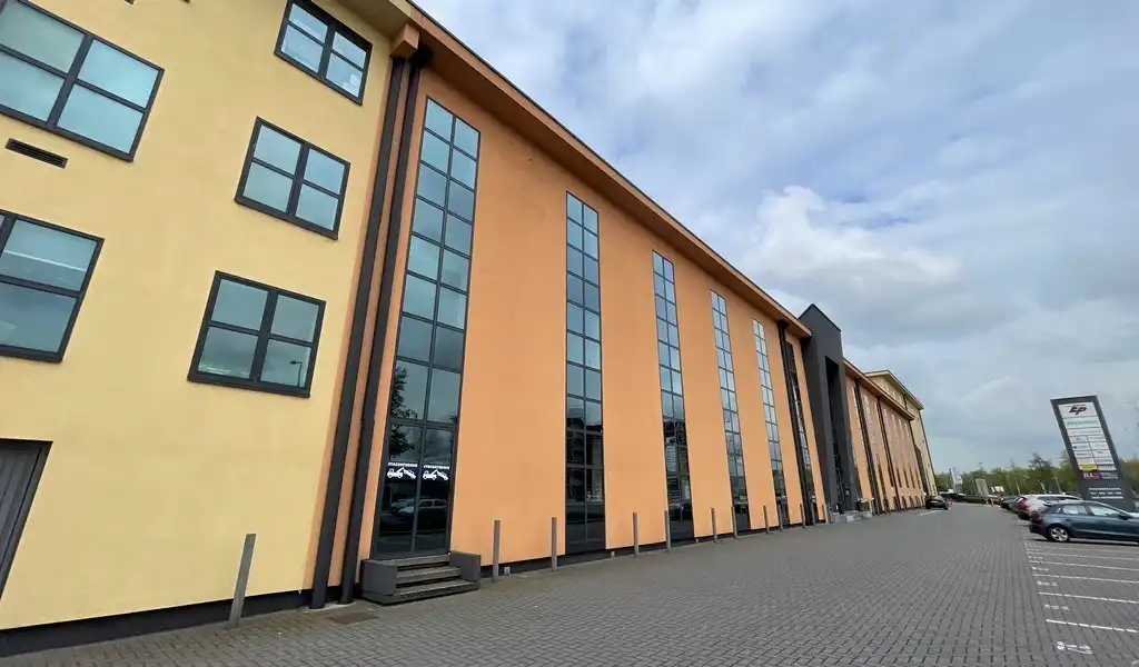 Gelijkvloers kantoor te huur in Noorderlaan Business Site te Antwerpen foto 10