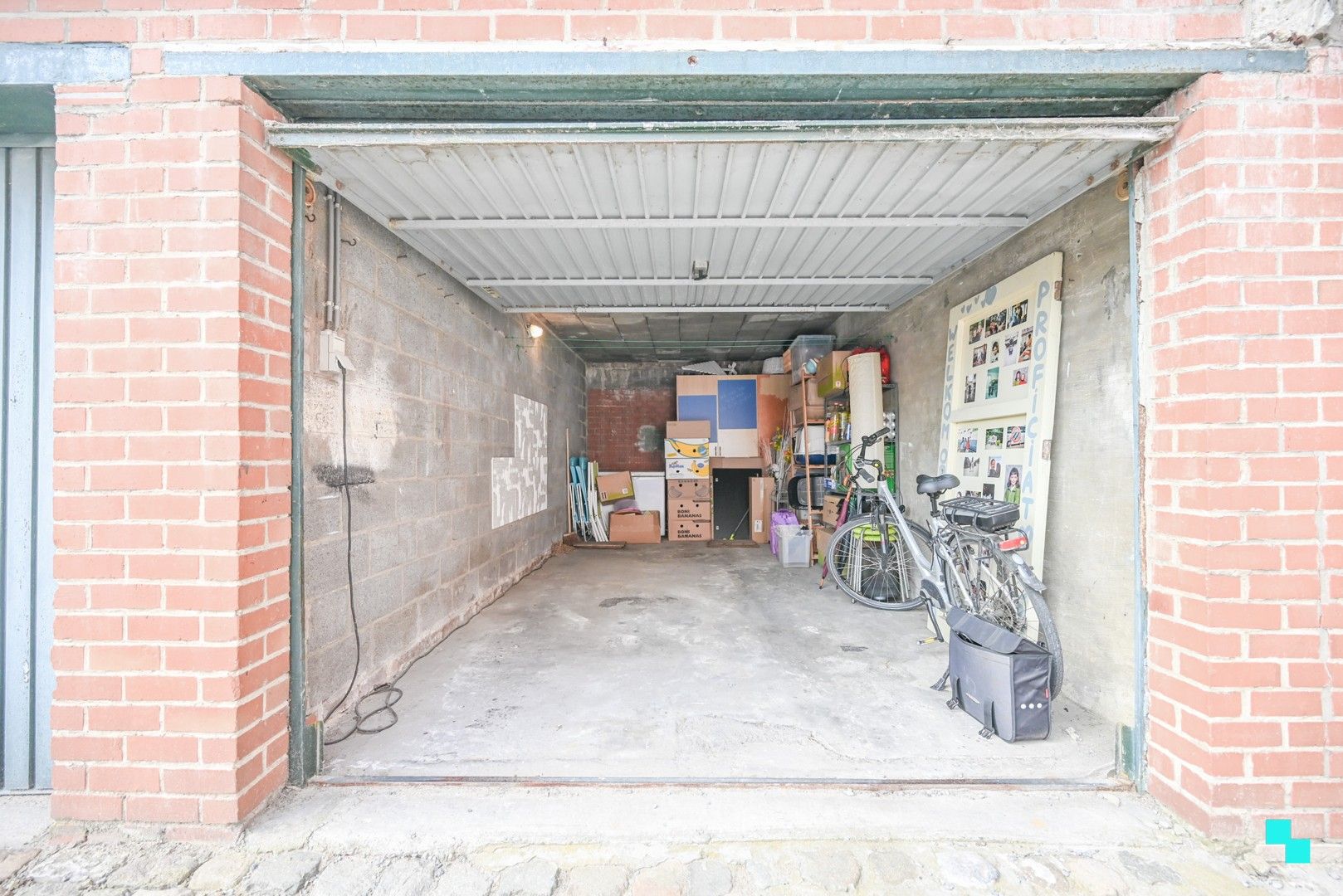 Energiezuinig, instapklaar tweeslaapkamerappartement te Roeselare foto 19