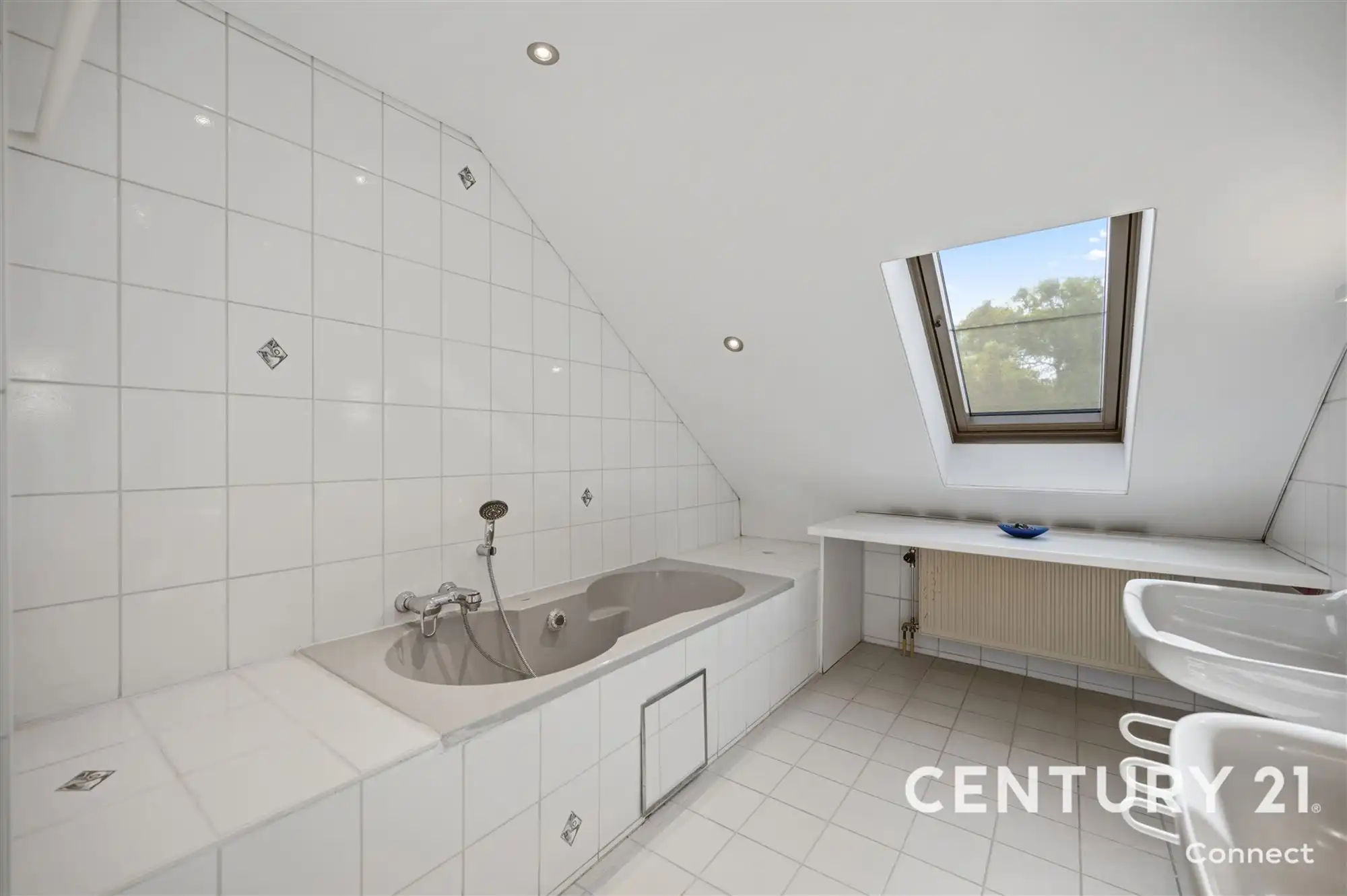 Lichtrijke villa met 4 slaapkamers. foto 15