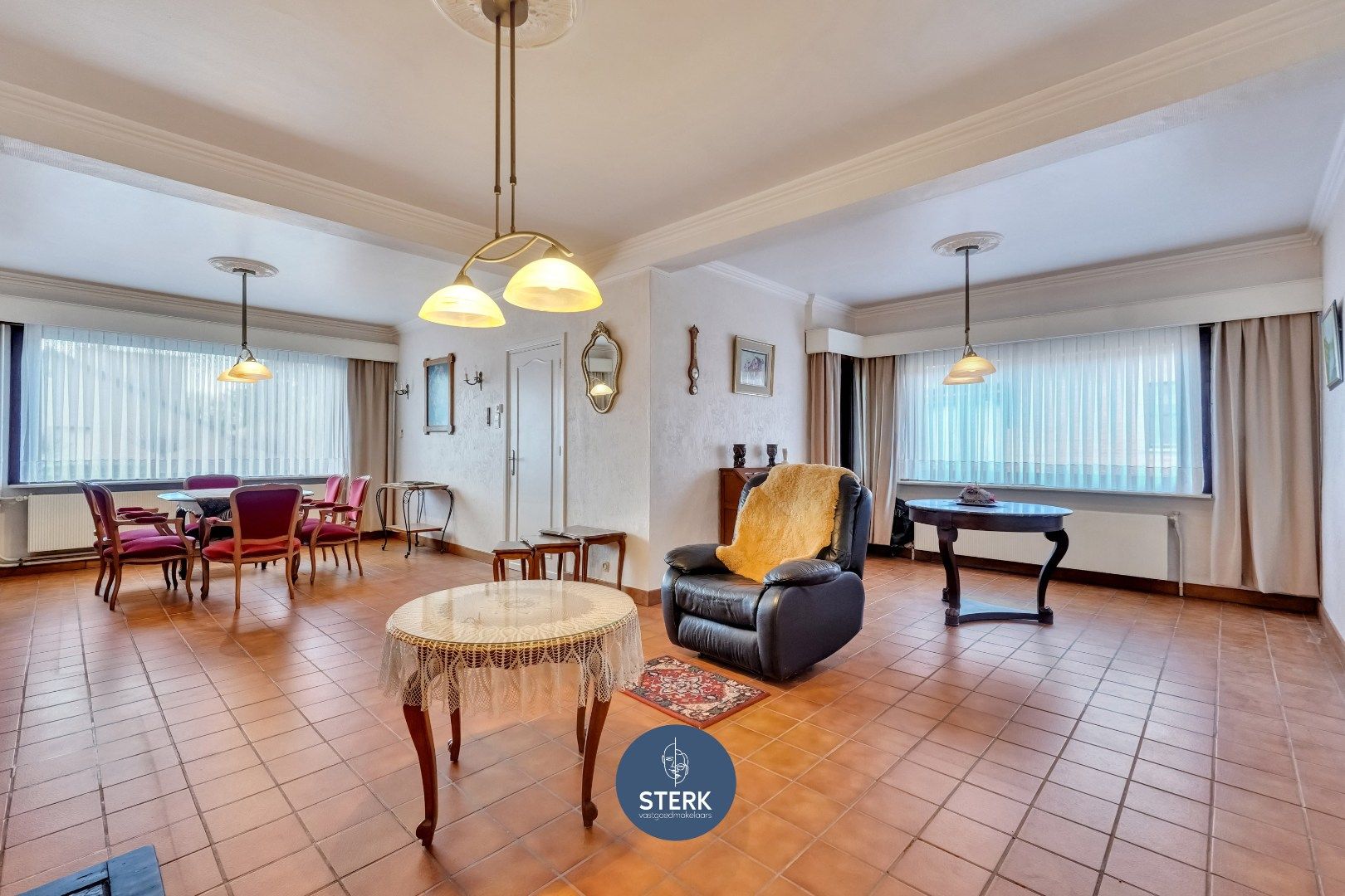 OP TE KNAPPEN GEZINSWONING AAN DE MAAS TE UIKHOVEN !  foto 2