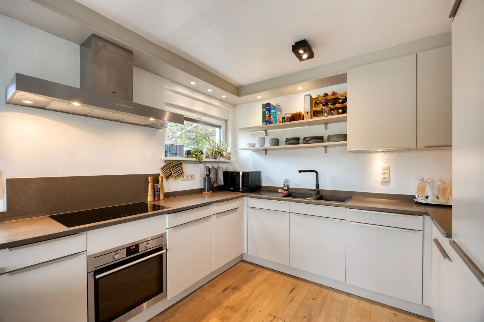 Open bebouwing met 4 slaapkamers, bureau, garage en prachtige tuin in Boutersem – EPC 158 kWh/m² - bewoonbare opp. 282 m² foto 16