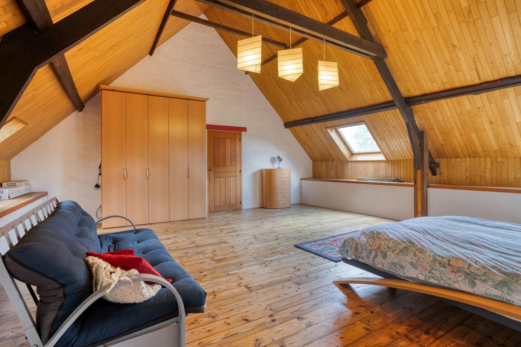 Unieke landelijke eigendom gelegen te Lo-Reninge aan het water. foto 25