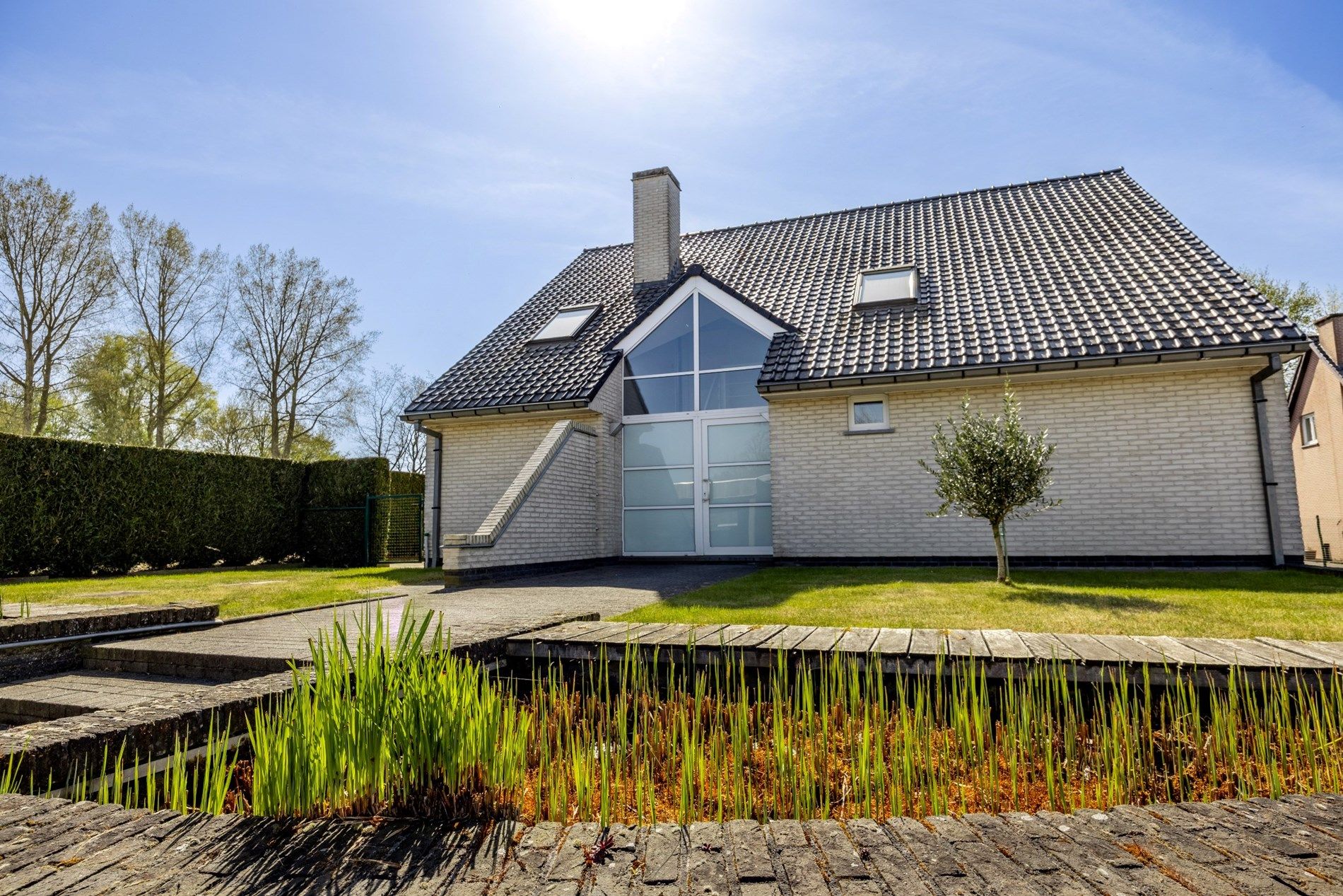 UNIEKE VILLA MET MAGAZIJN VAN 550 M² foto 3